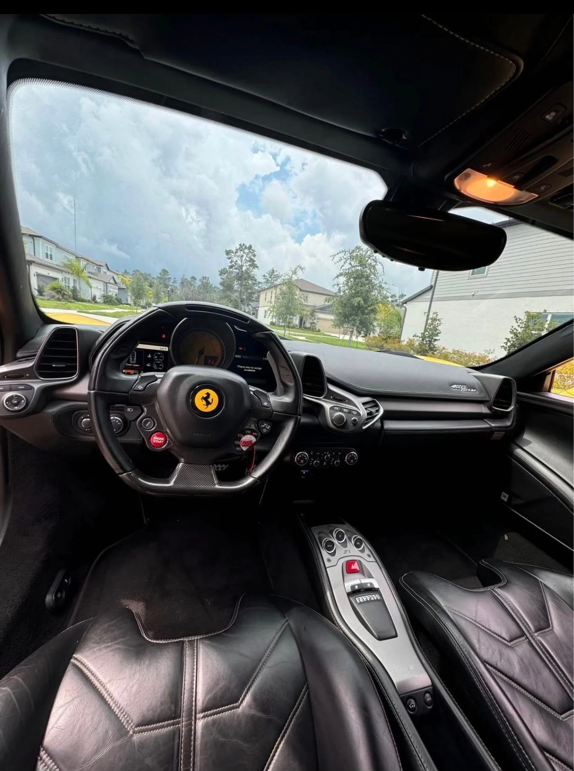 mph005_2148794900_Used_2012_Ferrari_458_Italia_1755617206_7341e4fc3e