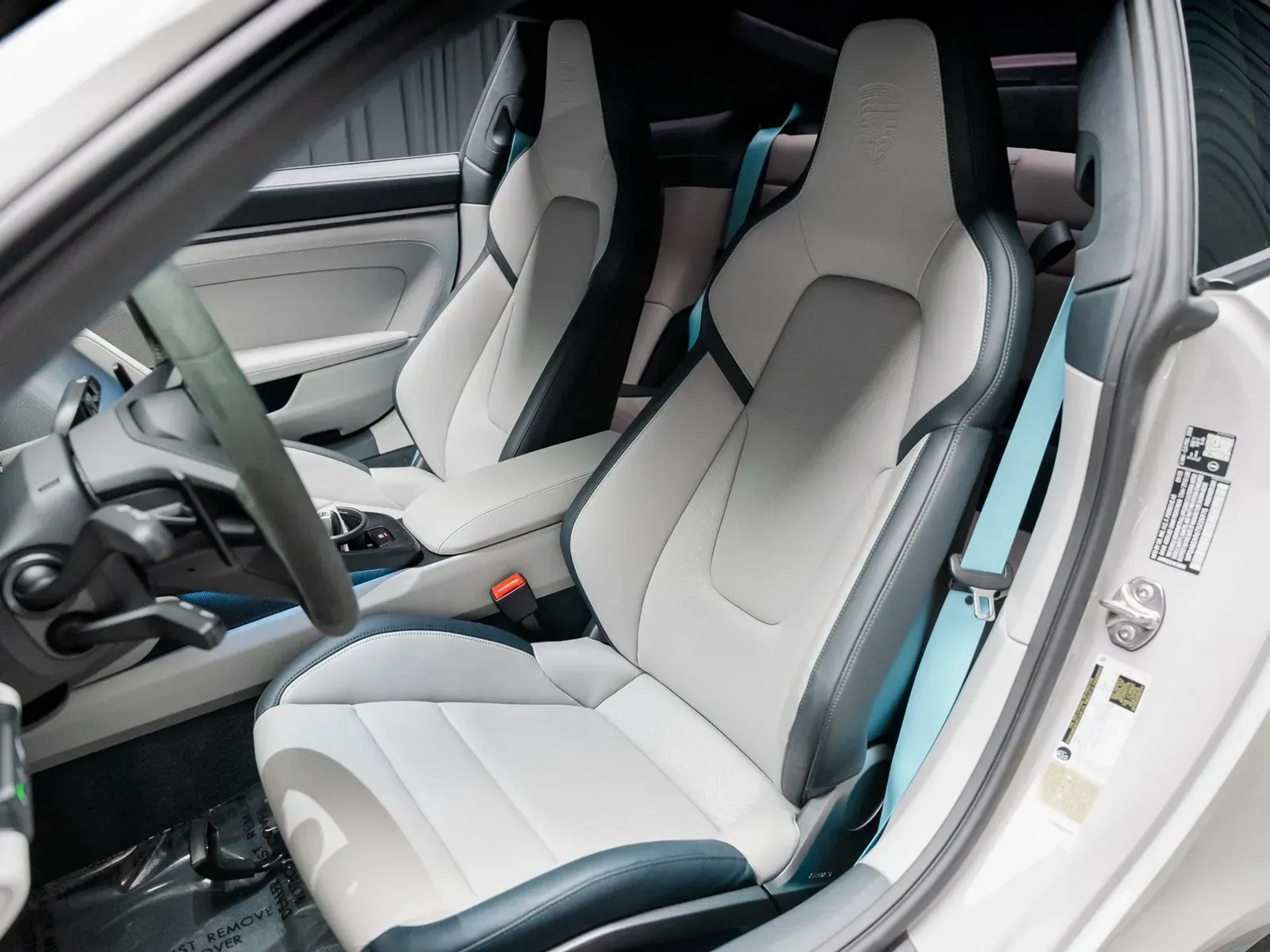 mph005_215155304_f475c628_662e_4e10_af96_89fb4c775cc8_7635d72ae3