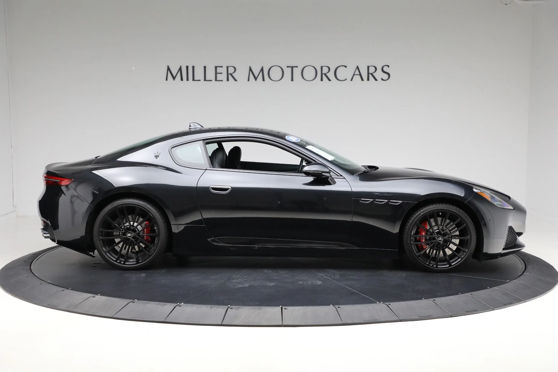 mph005_2155717706_Used_2024_Maserati_Gran_Turismo_Modena_c1dffa7134