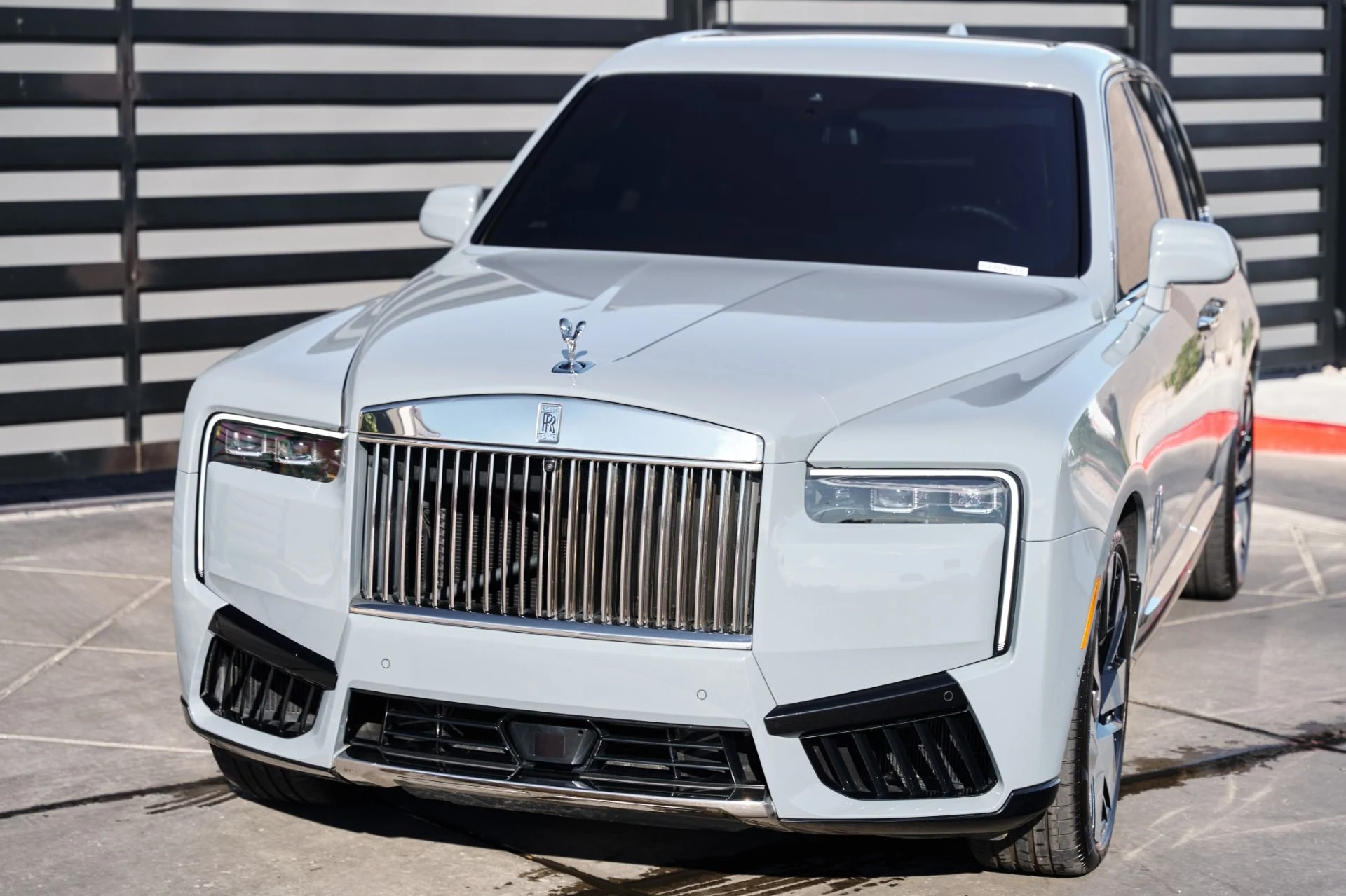 mph005_2161247477_Used_2025_Rolls_Royce_Cullinan_Base_1792628391_1ab2888bb7