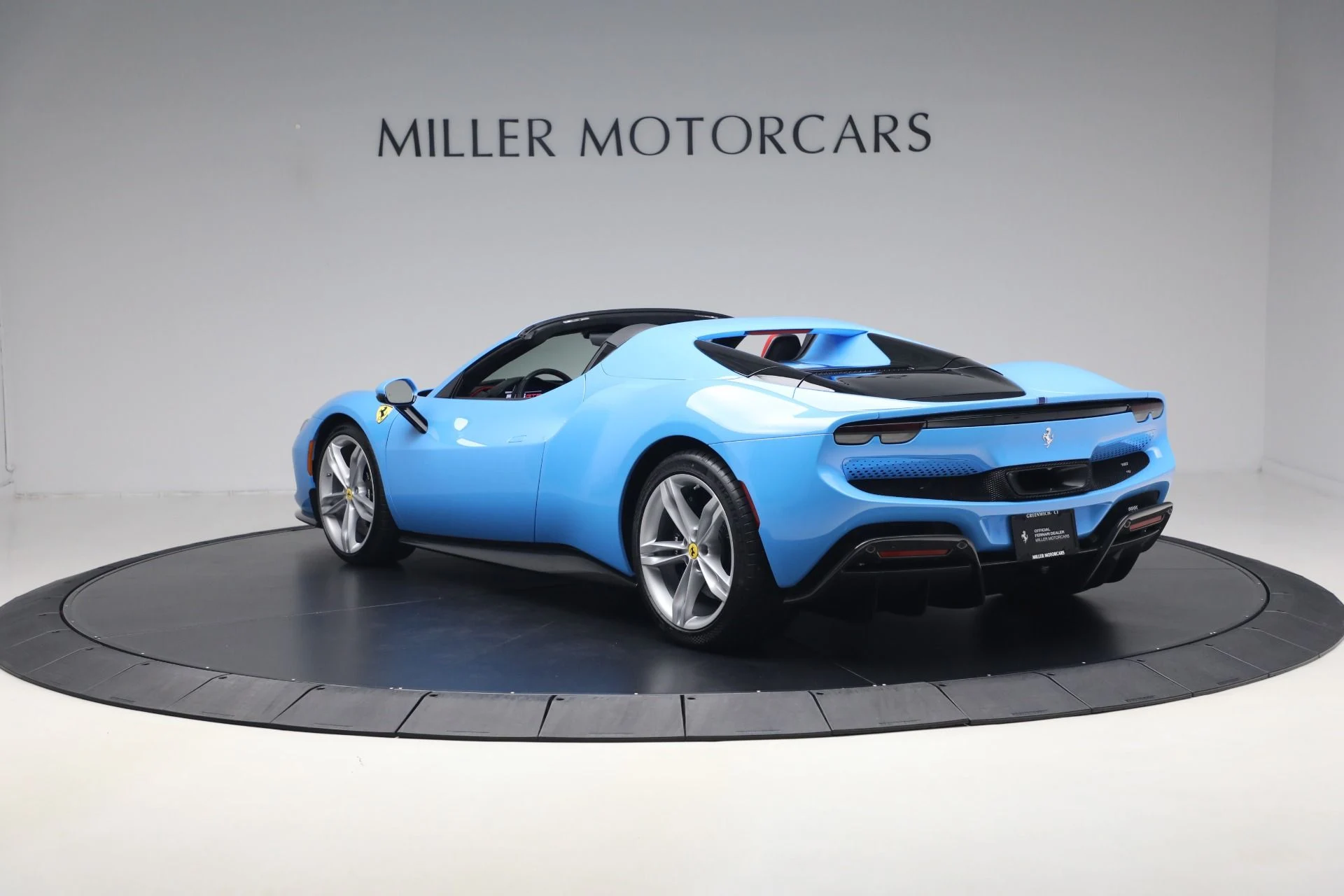 mph005_2163254762_Used_2025_Ferrari_296_GTS_1784838134_183f53570c