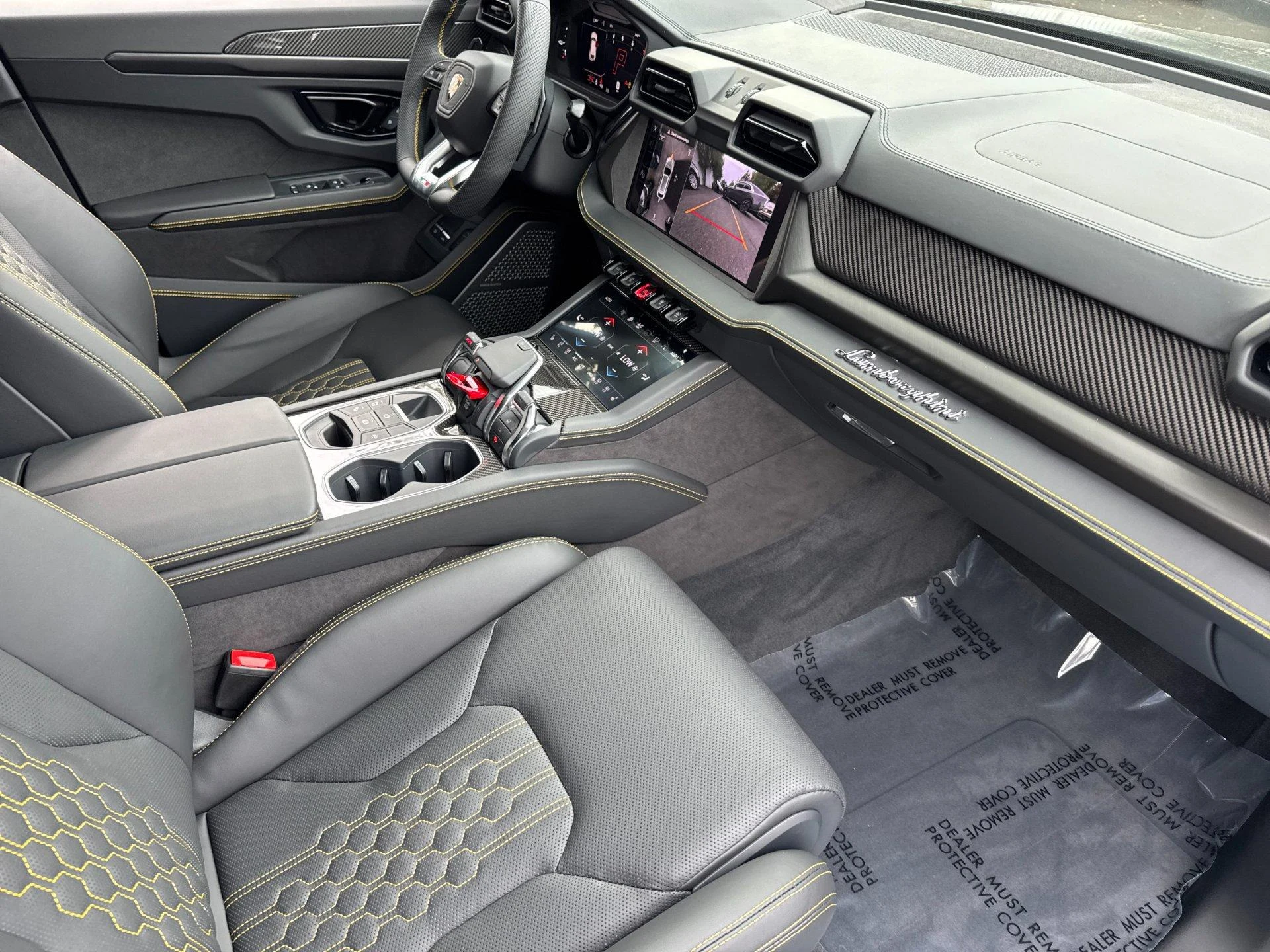 mph005_2170855808_New_2026_Lamborghini_Urus_SE_1790209959_8285be29fe