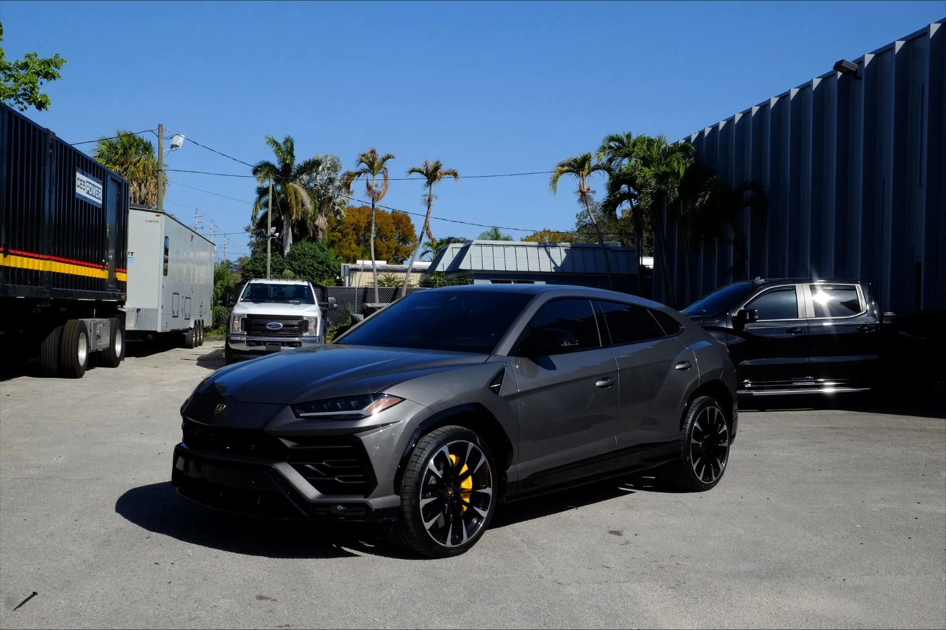 mph005_2180167709_Used_2021_Lamborghini_Urus_1776122290_41fb9e56c4