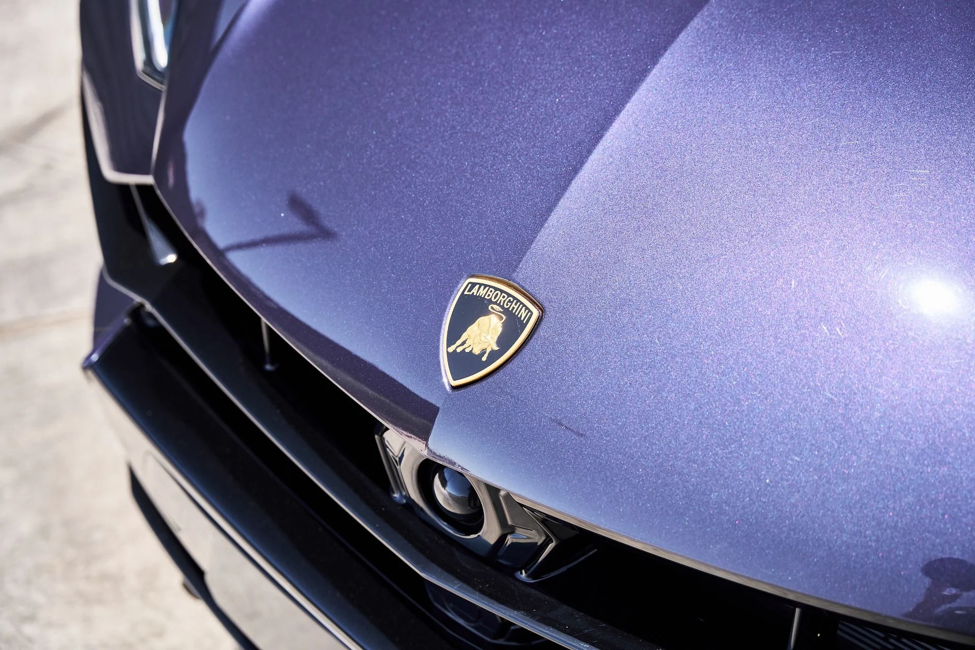 mph005_2185455747_Used_2025_Lamborghini_Urus_SE_1780417221_e3342c219f