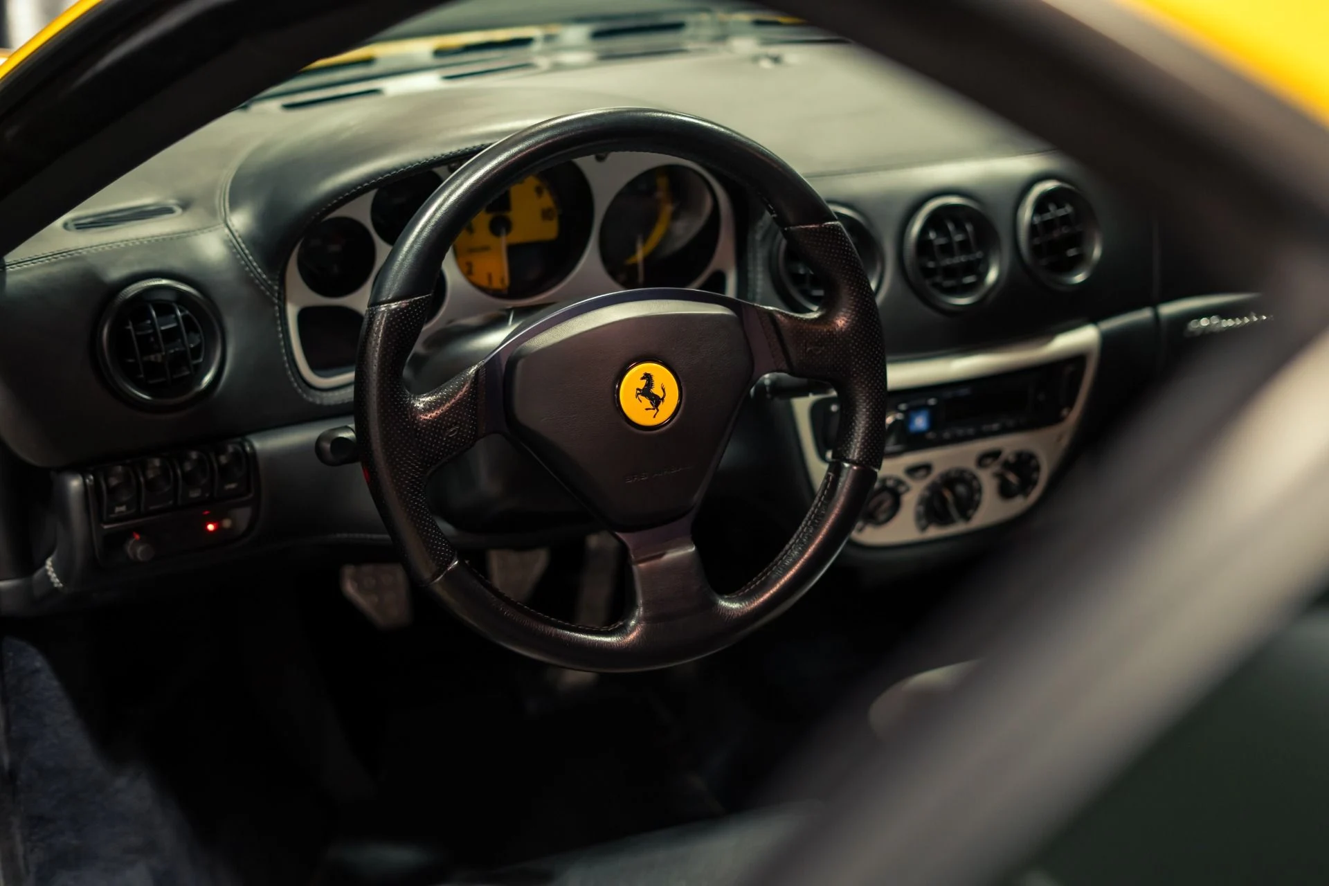 mph005_2187562809_Used_2001_Ferrari_360_Modena_1781026653_ff8e2b3190