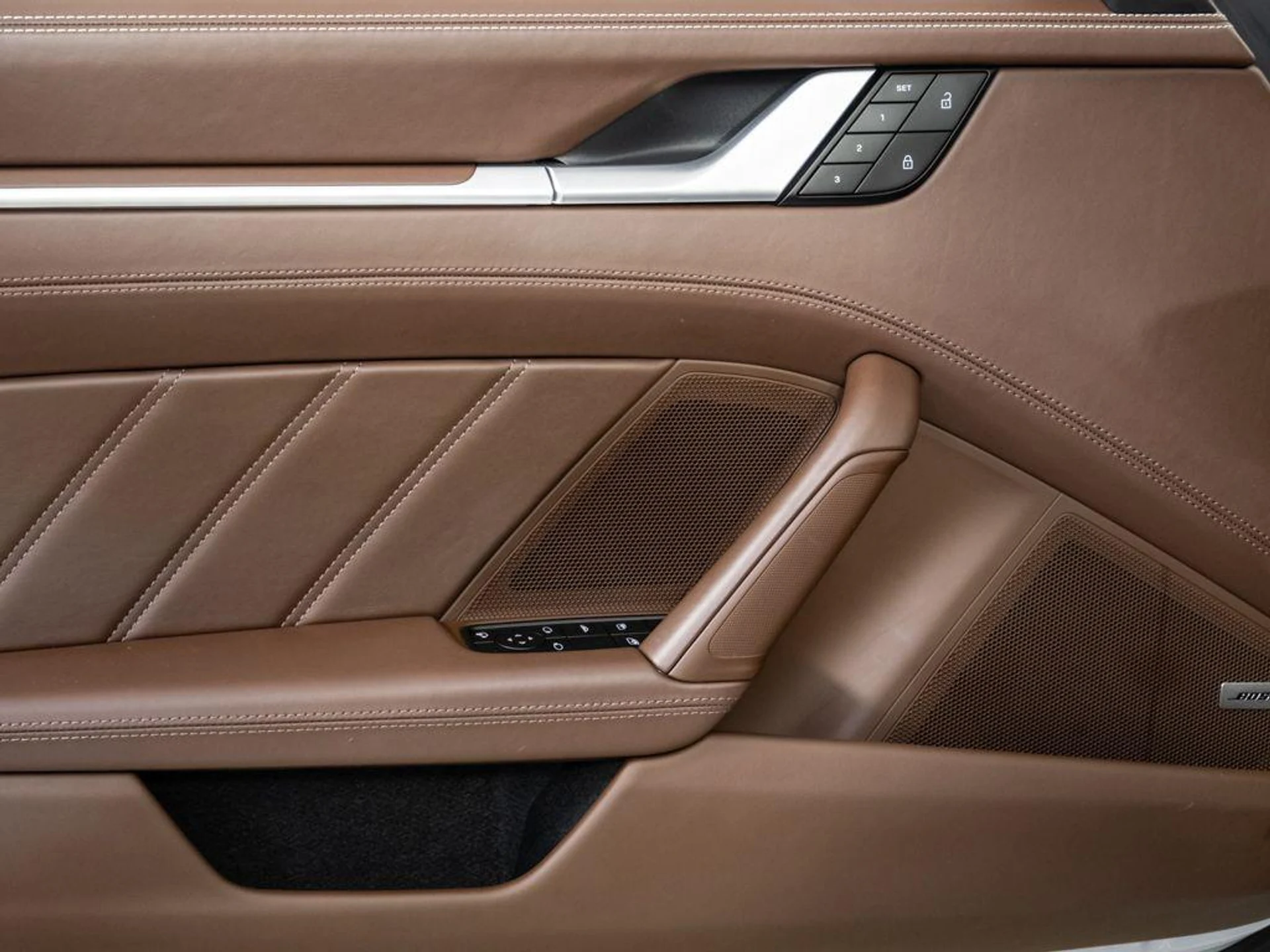 mph005_2192028508_b_Y_Qcb_CJ_Of8_hfbi_LWD_Qnlce8u_NQ_6e070924a6