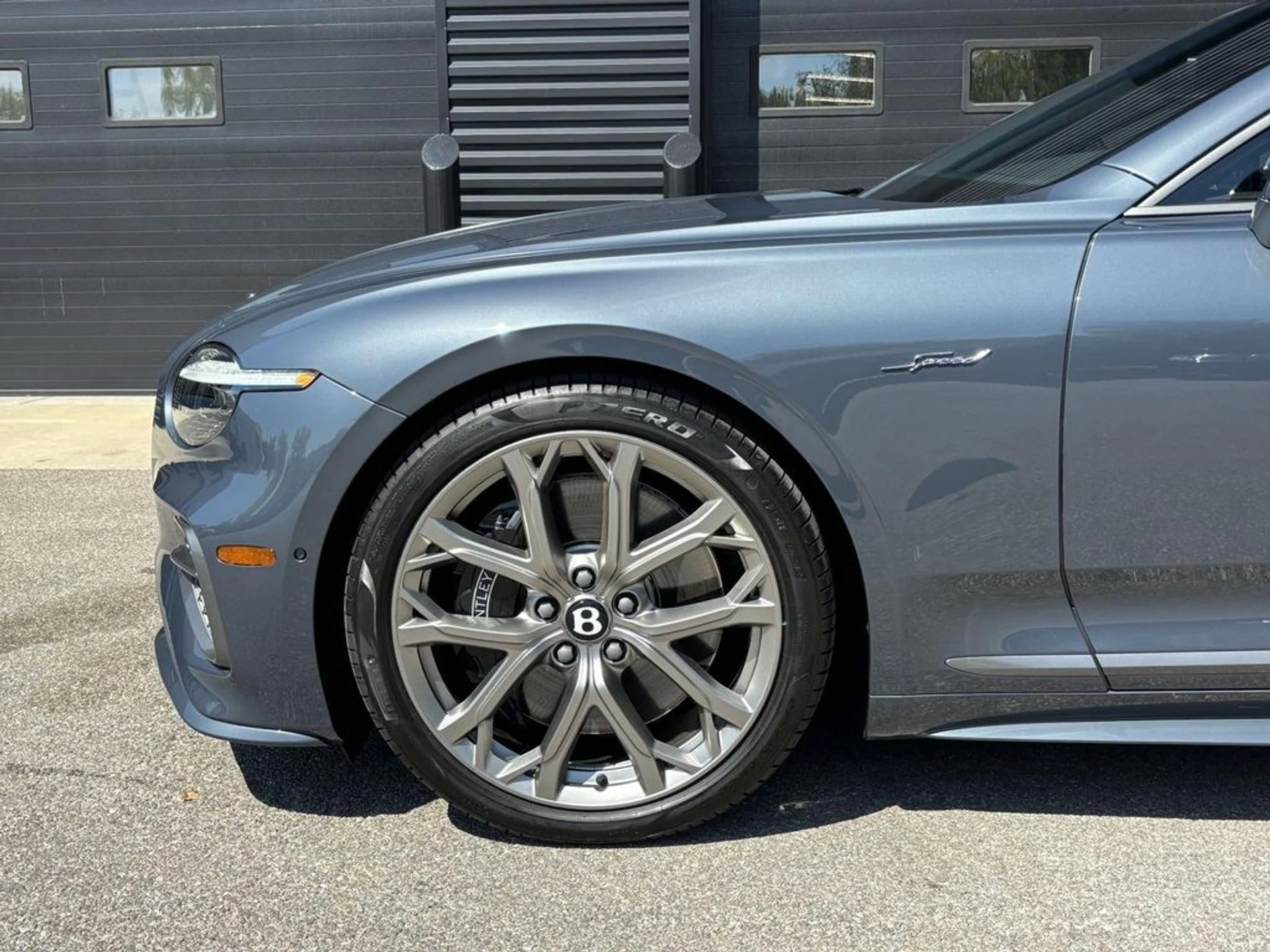 mph005_2203801747_fb38ff134bc5f3d2224c4628253242f8x_556dd5ced6