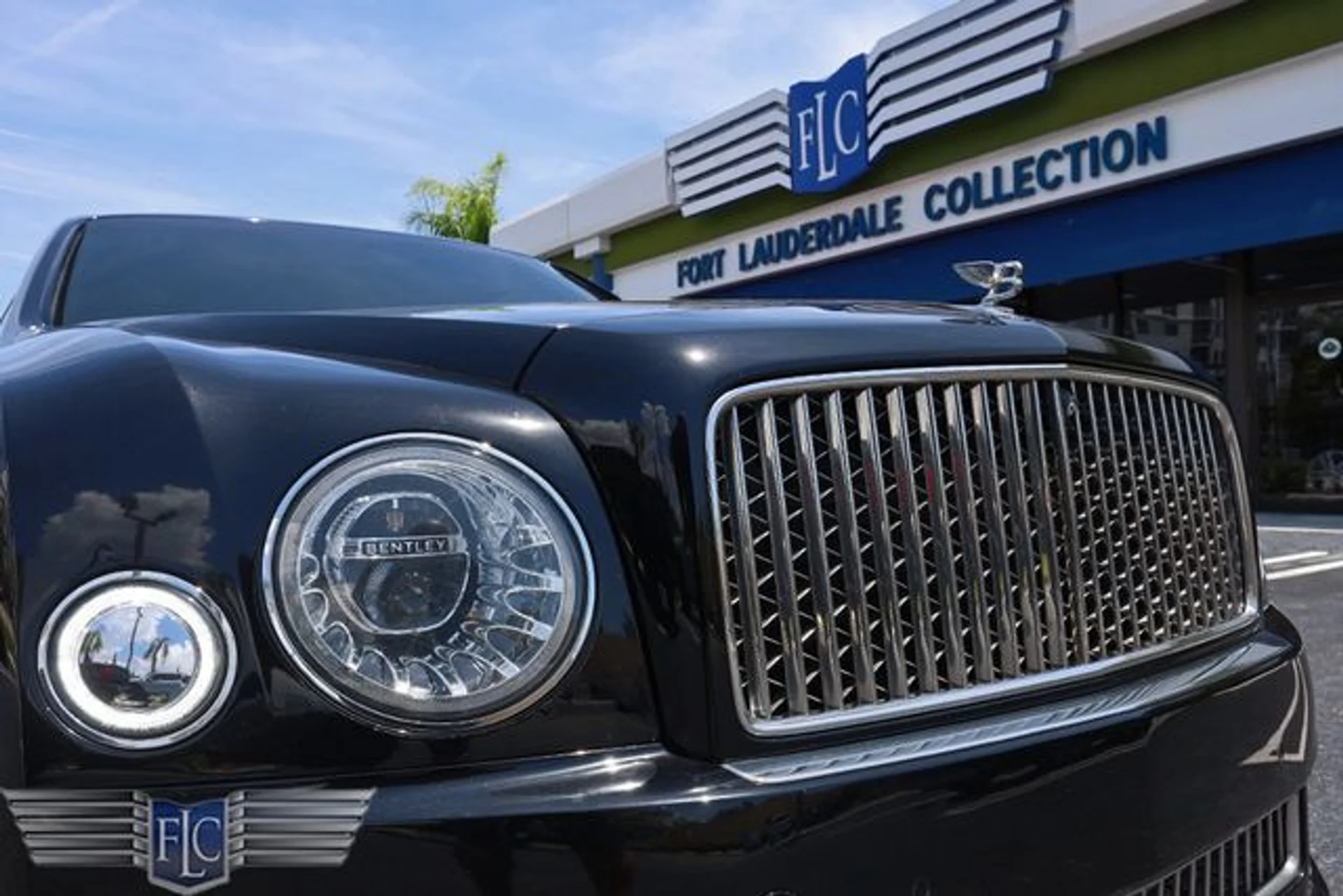 mph005_2205952513_used_2017_bentley_mulsanne_sedan_6305_23067506_10_640_20afe8c4ba