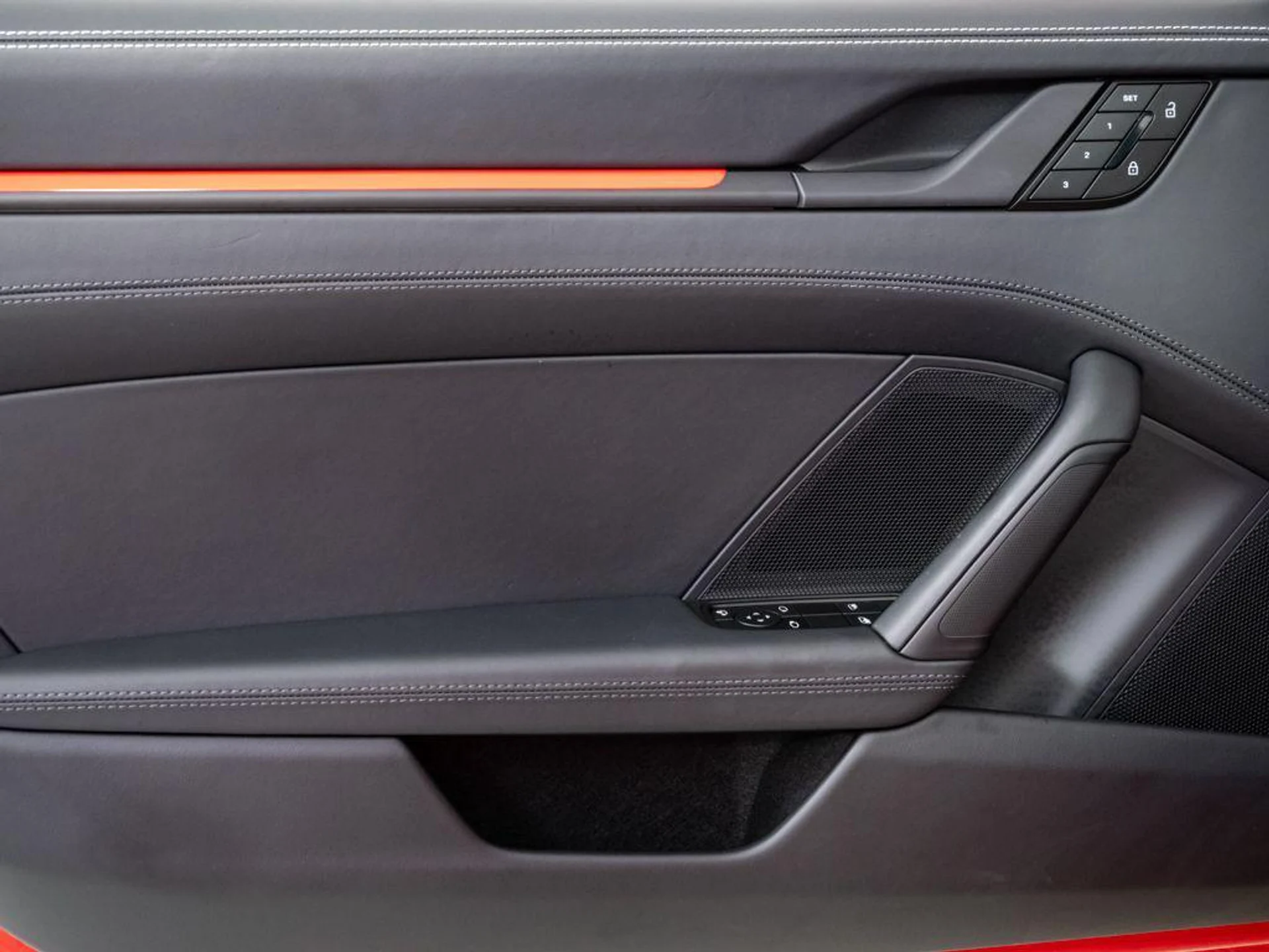 mph005_2206055205_l2_Z_Un_Dkmme_Q7s3zmt_Sa8_0_B_Cn_Rs_4b79be0135