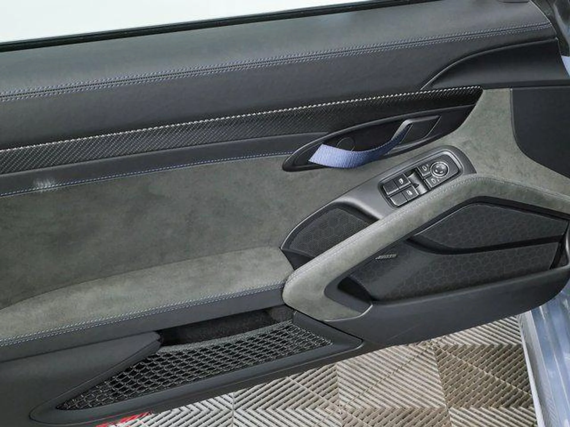 mph005_2208037713_8_Ud_Vxm_Azbsw_Gp_C_Xfs_L_z_Cr_ZCQYE_d4e5d09e6c