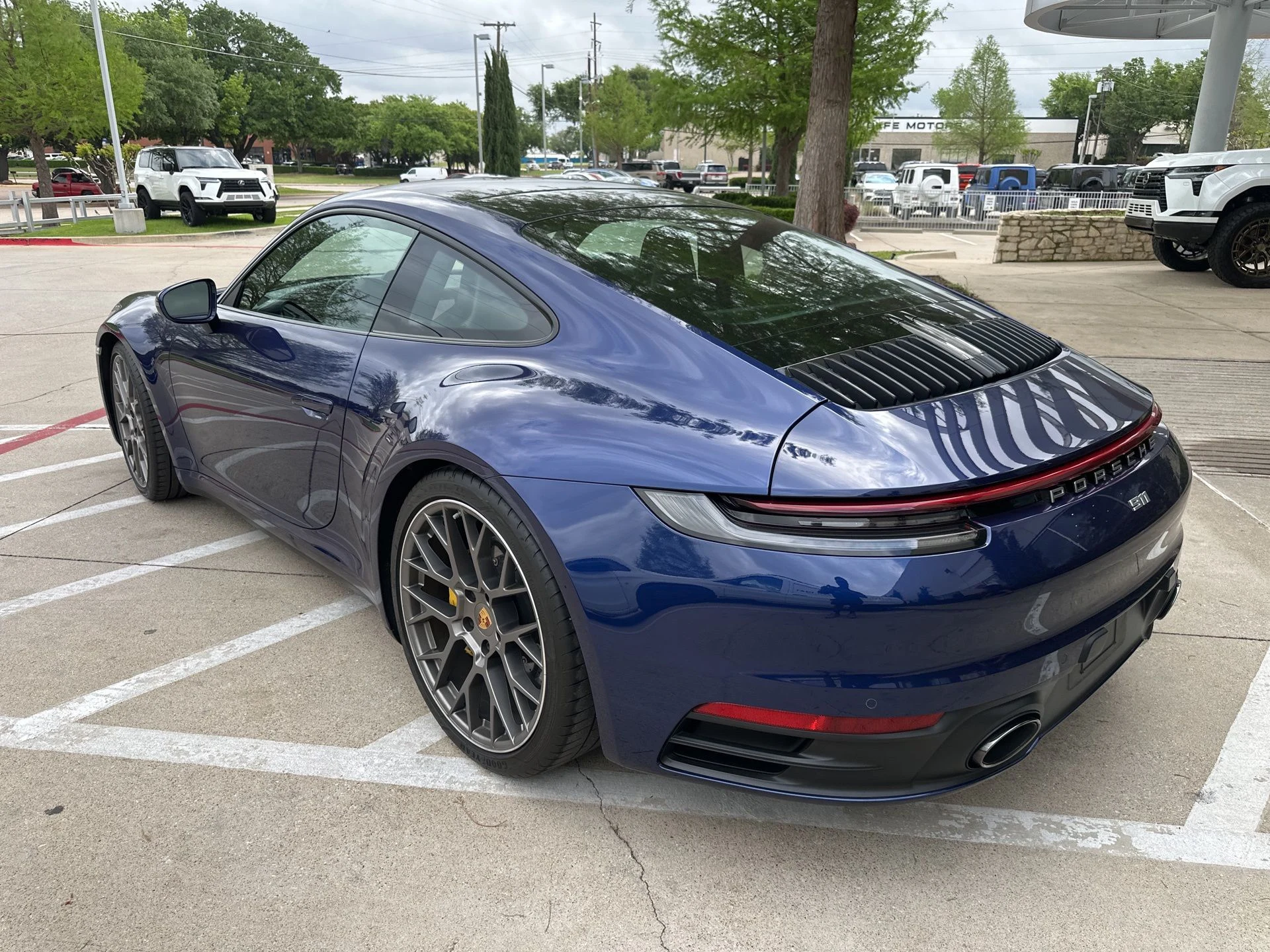 mph005_2219797383_b801ab97c6bd714f9b6728d6107b5c88x_0334270231