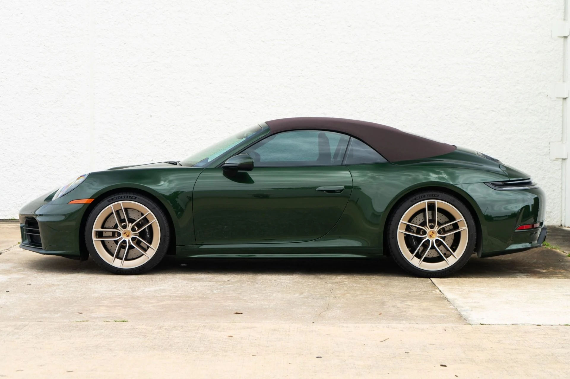 mph005_2228541761_Used_2026_Porsche_911_Carrera_S_1778259136_4d4a9e7ced