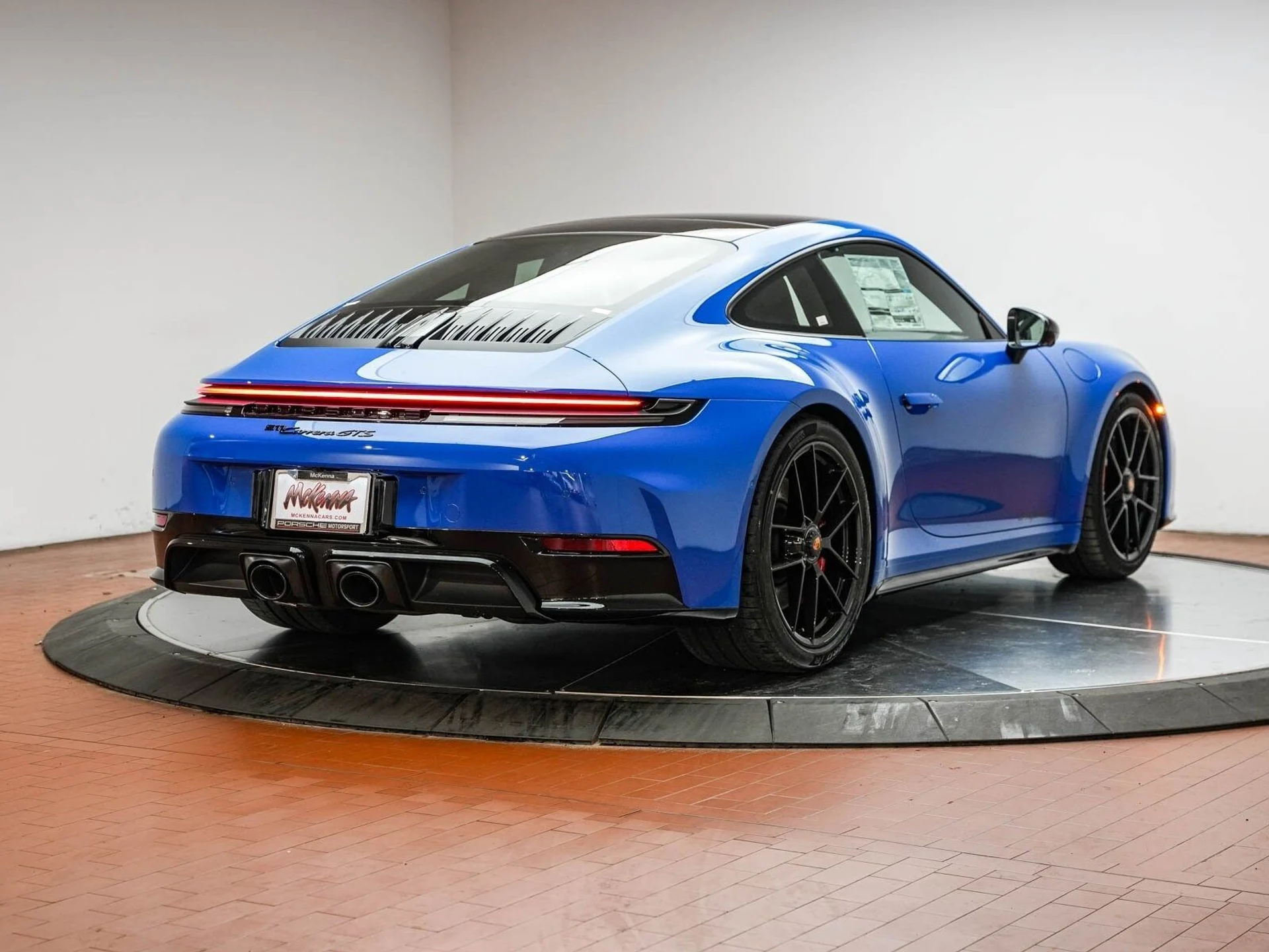 mph005_2236062814_abb8ee03b5c54de3ba4d8579e1da7c37x_b781cbeeb1