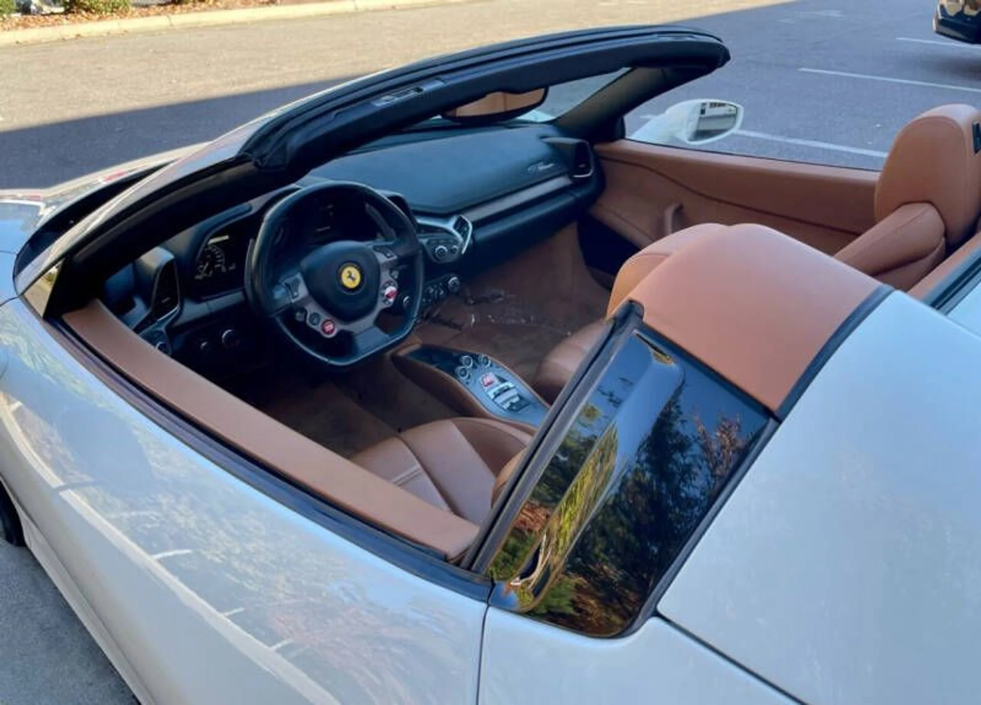 mph005_2242743488_2013_ferrari_458_spider_base_2dr_convertible_f1902a46ef