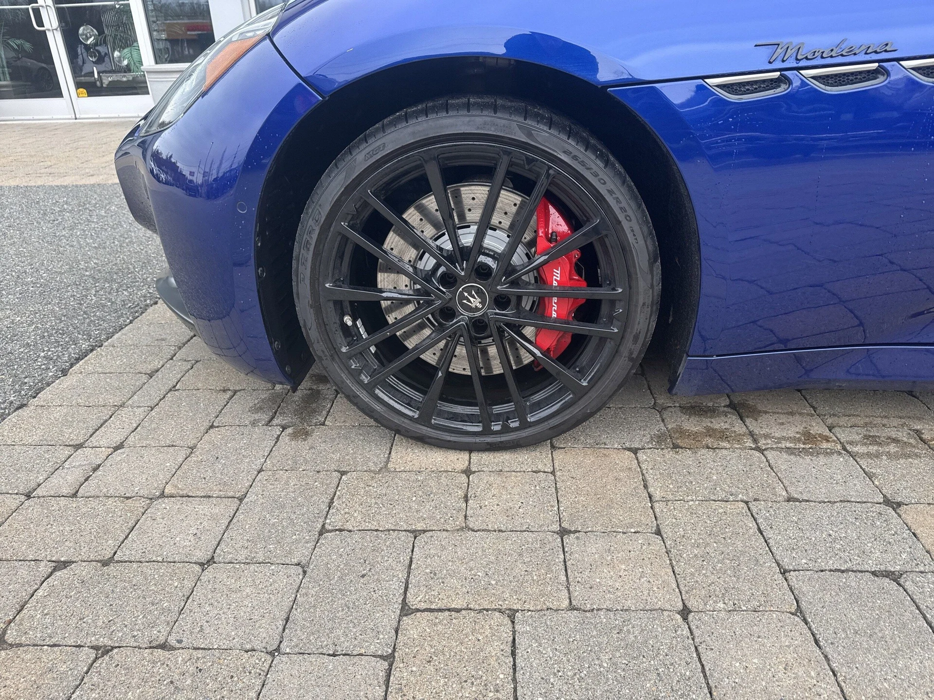 mph005_2247544078_e3b57f72ce0cf27ab3a4ba03f45ef4efx_932dee5155