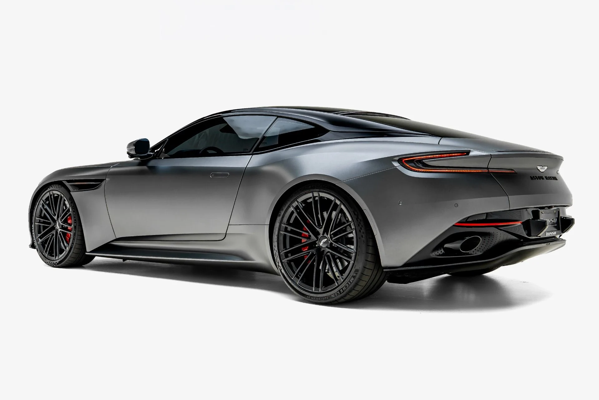 mph005_2253813678_Used_2024_Aston_Martin_DB_12_V8_1784874863_5908de3d86