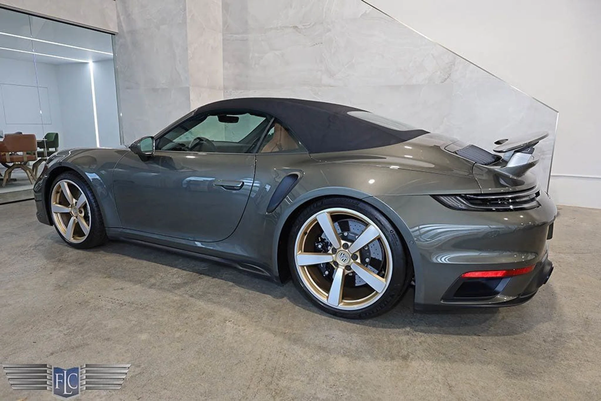 mph005_2254912565_used_2024_porsche_911_turboscabriolet_9689_22927458_6_1024_5fc152921b