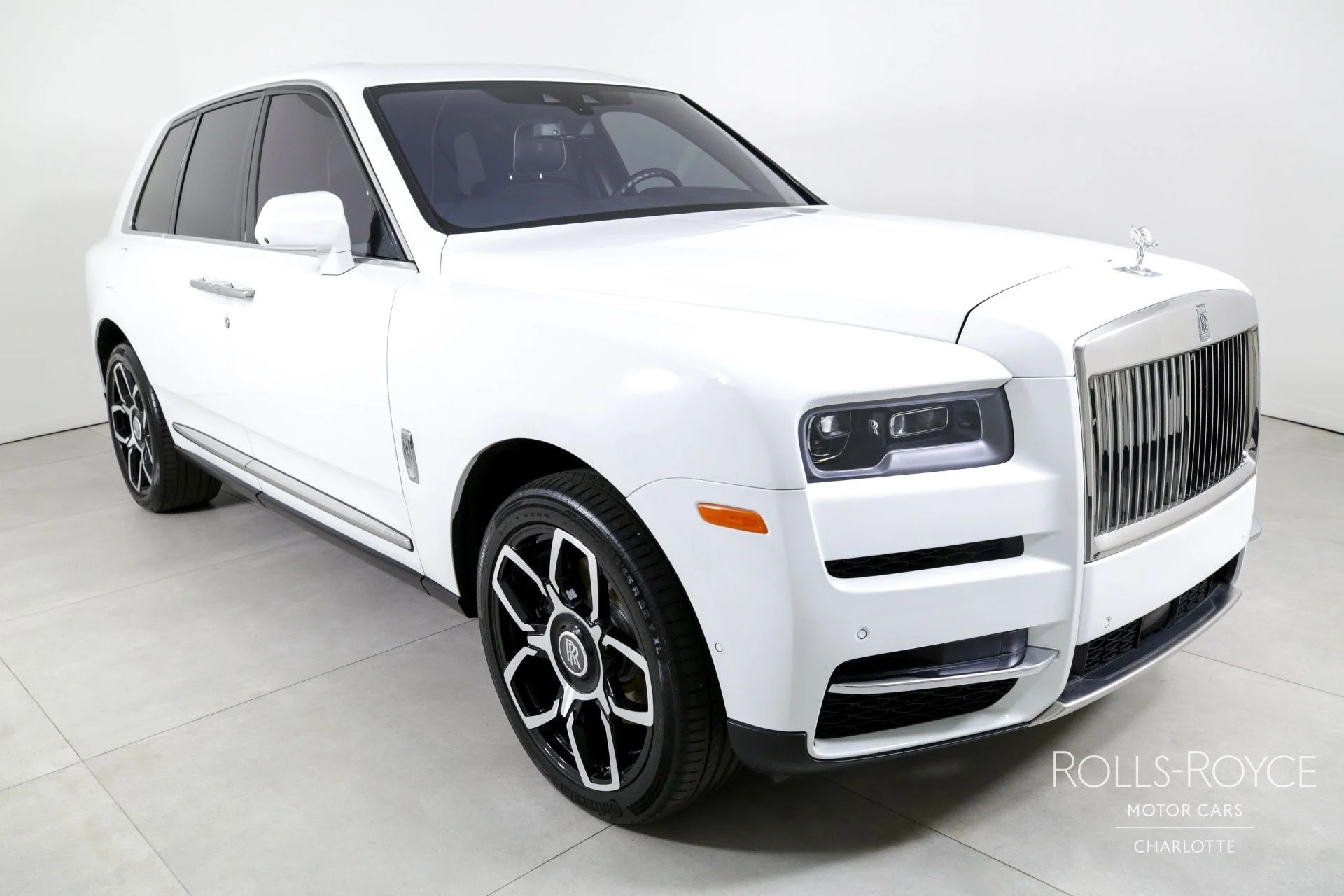 mph005_2255806340_Used_2020_Rolls_Royce_Cullinan_1729535260_c8b6745e24