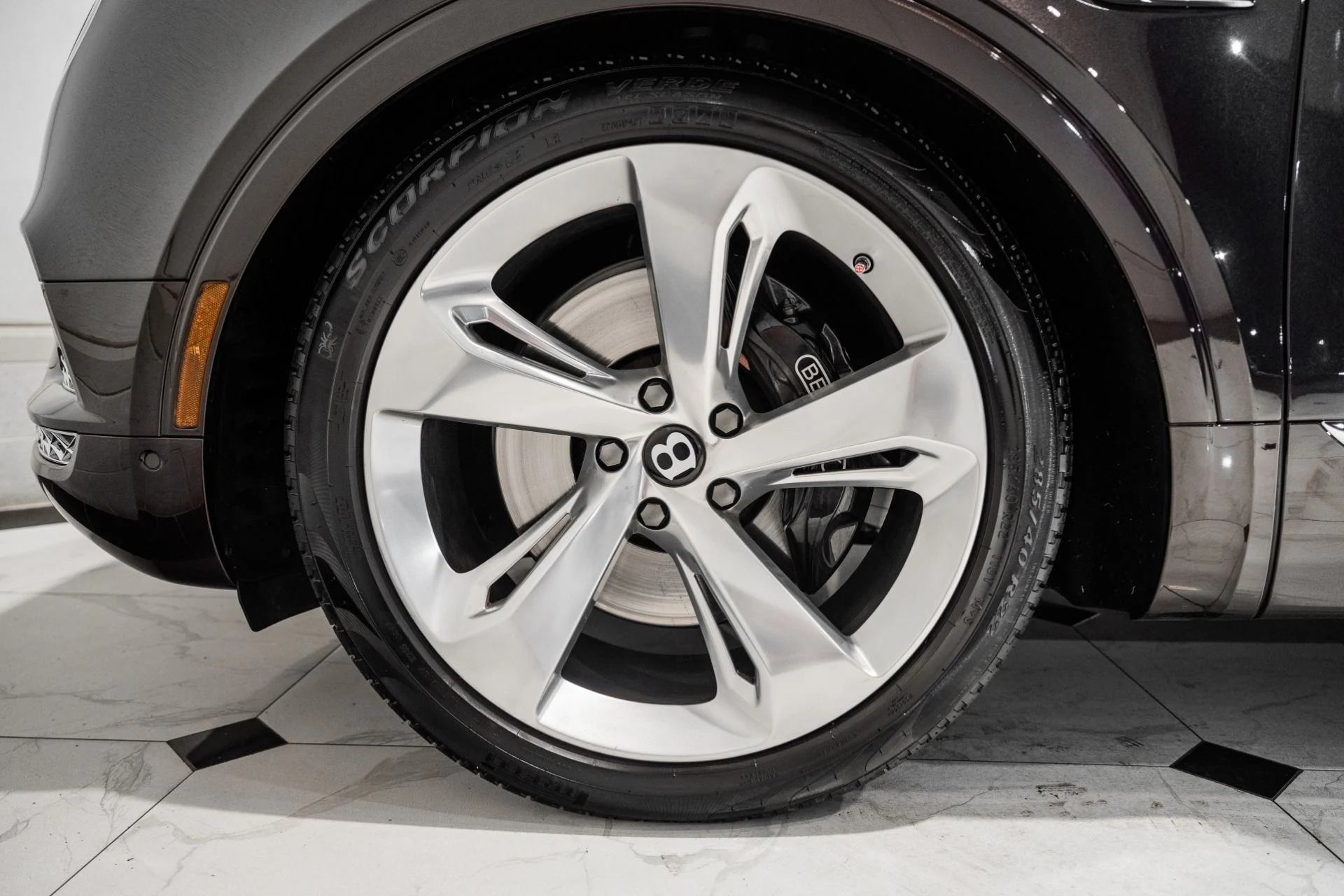 mph005_225707194_Used_2017_Bentley_Bentayga_W12_1791218079_b03ec02c8d