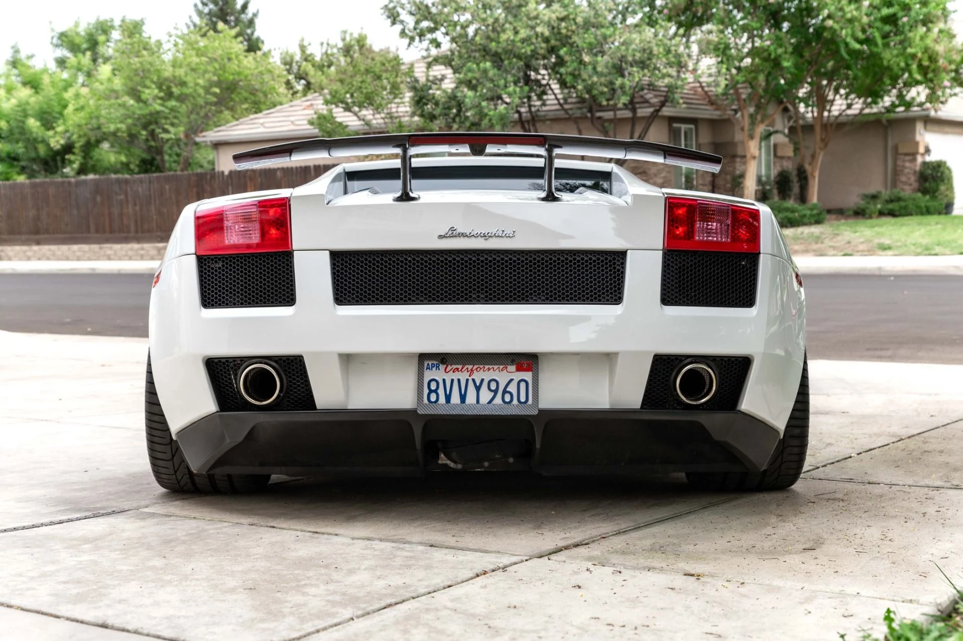 mph005_2258883299_Used_2008_Lamborghini_Gallardo_1758732860_1682319c44