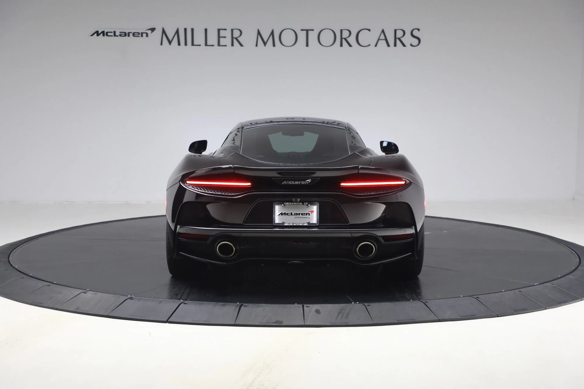 mph005_2259851_Used_2023_Mc_Laren_GT_Pioneer_cd24c723b0
