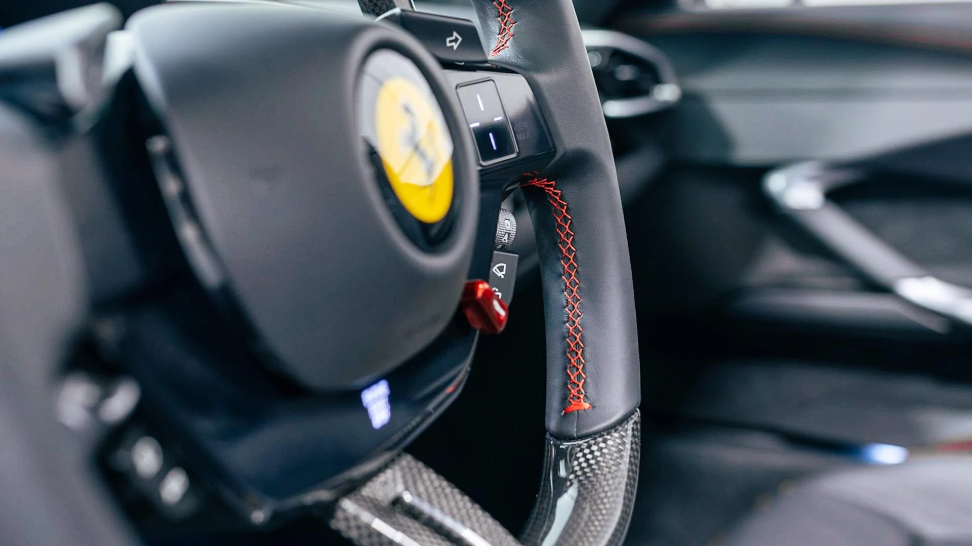 mph005_2261042158_Used_2024_Ferrari_296_GTS_Base_1786971092_7ab13f8ab2