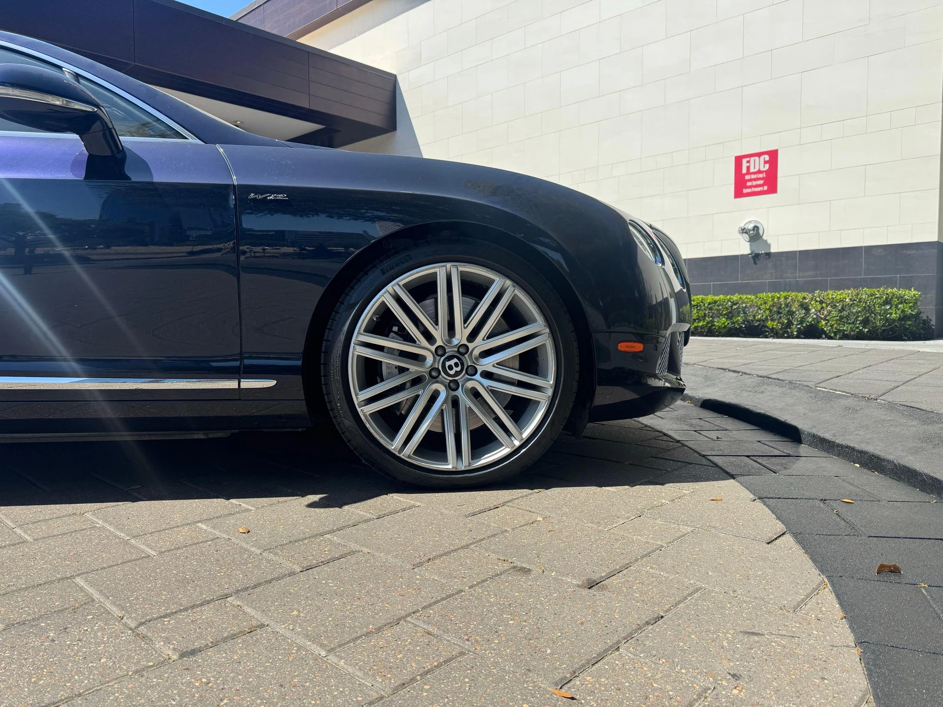 mph005_2267454045_505420451_69beac0ff81de2e9eeb7c146_0e413ea3e5