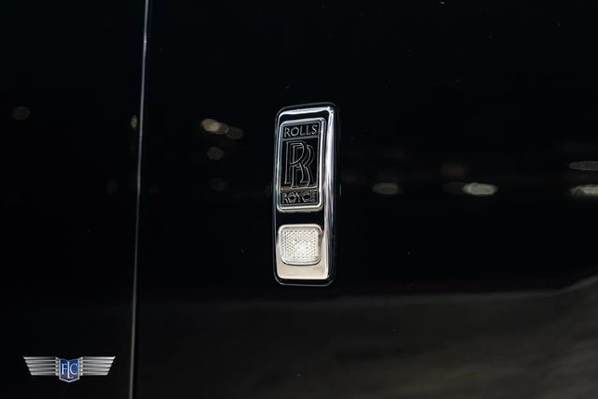 mph005_2278088175_used_2020_rolls_royce_phantom_extendedwheelbasesedan_9689_23087575_10_640_080ea358e2
