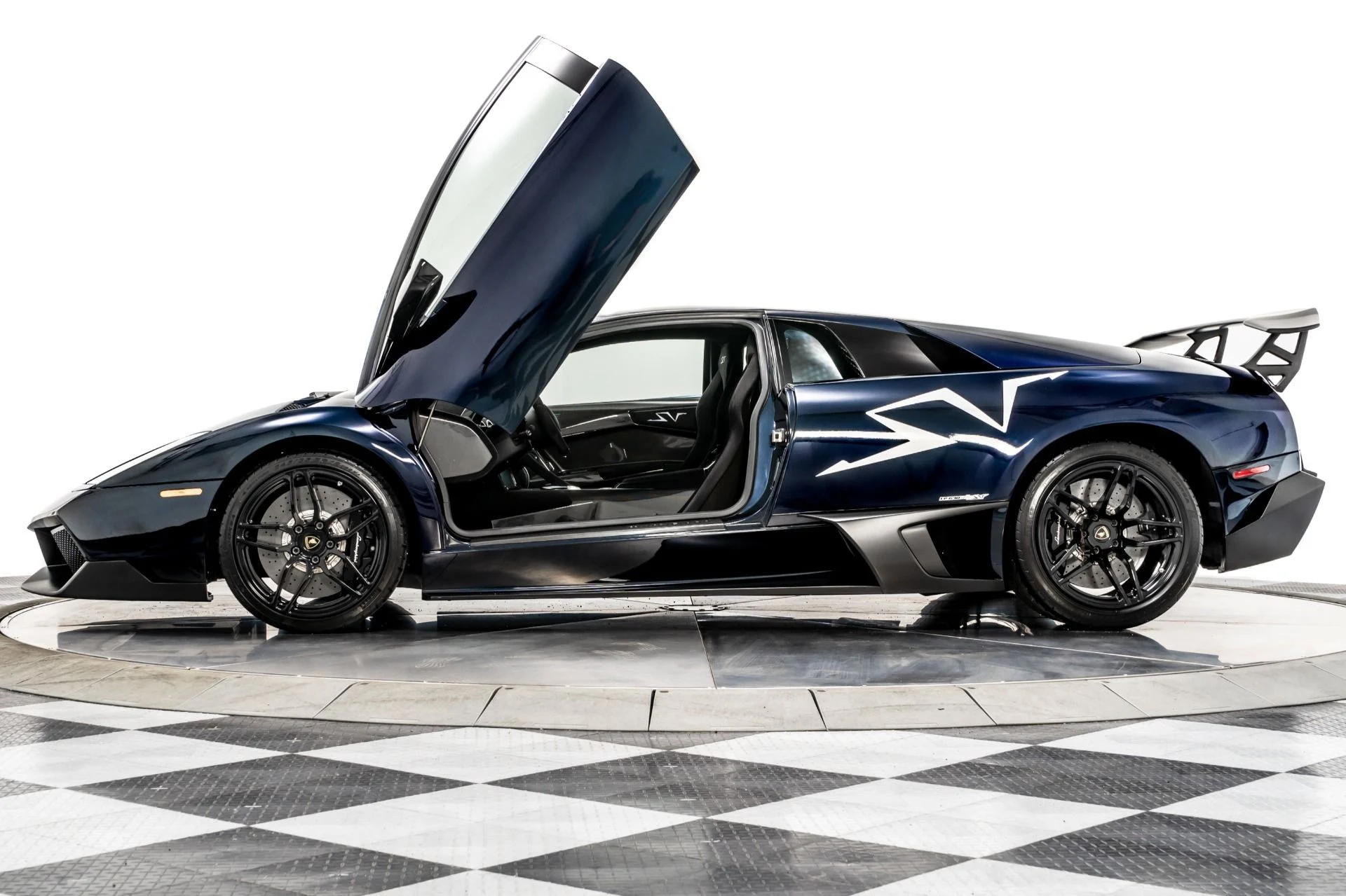 mph005_2282640118_Used_2010_Lamborghini_Murcielago_LP_670_4_SV_1759859215_bfb9b4ed16