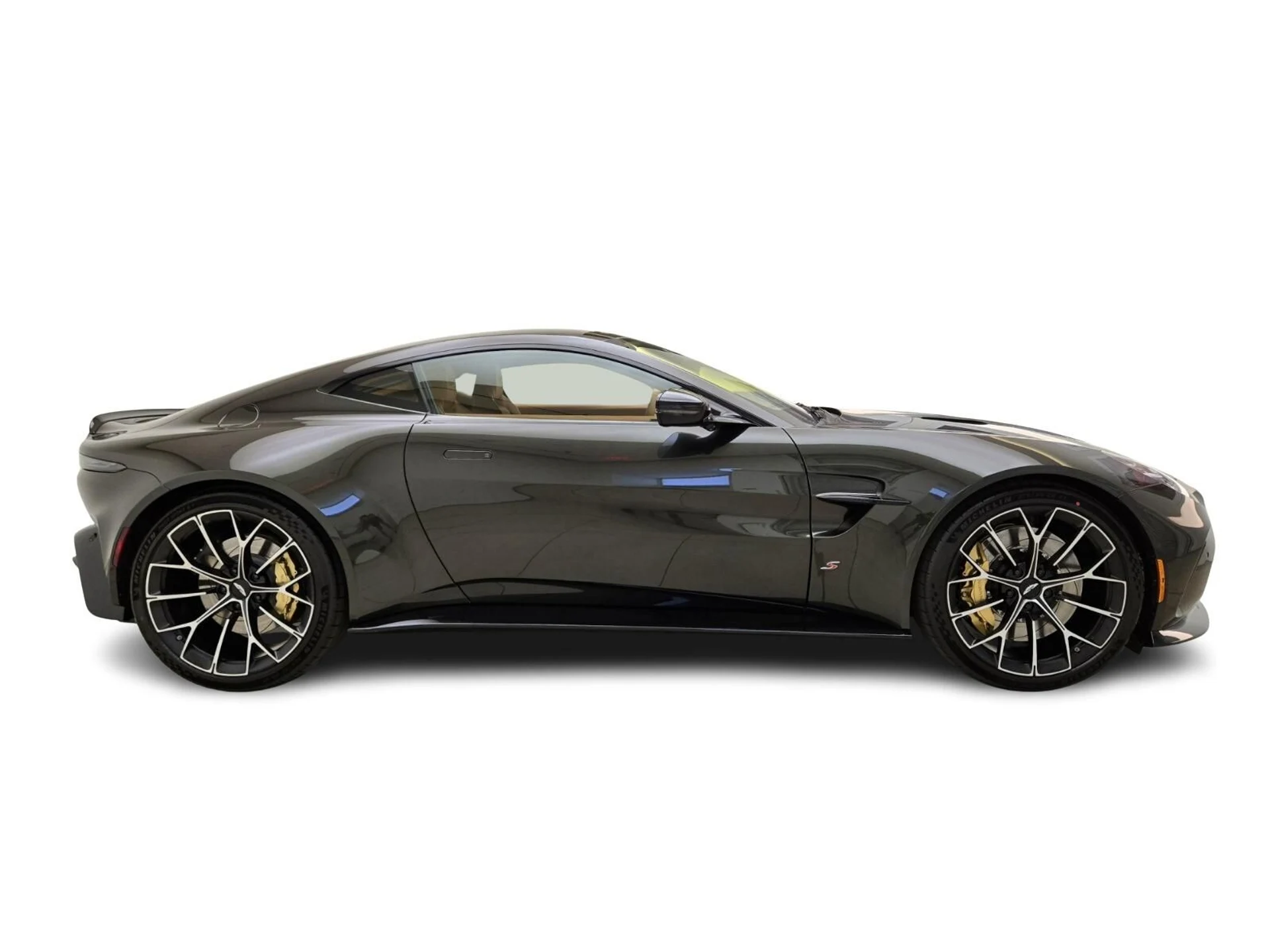 mph005_2288804286_New_2026_Aston_Martin_Vantage_S_1775625490_f0e2b25d6d