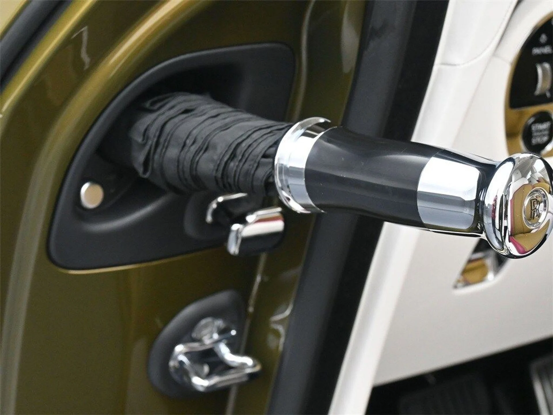 mph005_2293840035_8a39c2ee0194792051a8d343cbe9fe6ex_921f52a7d3