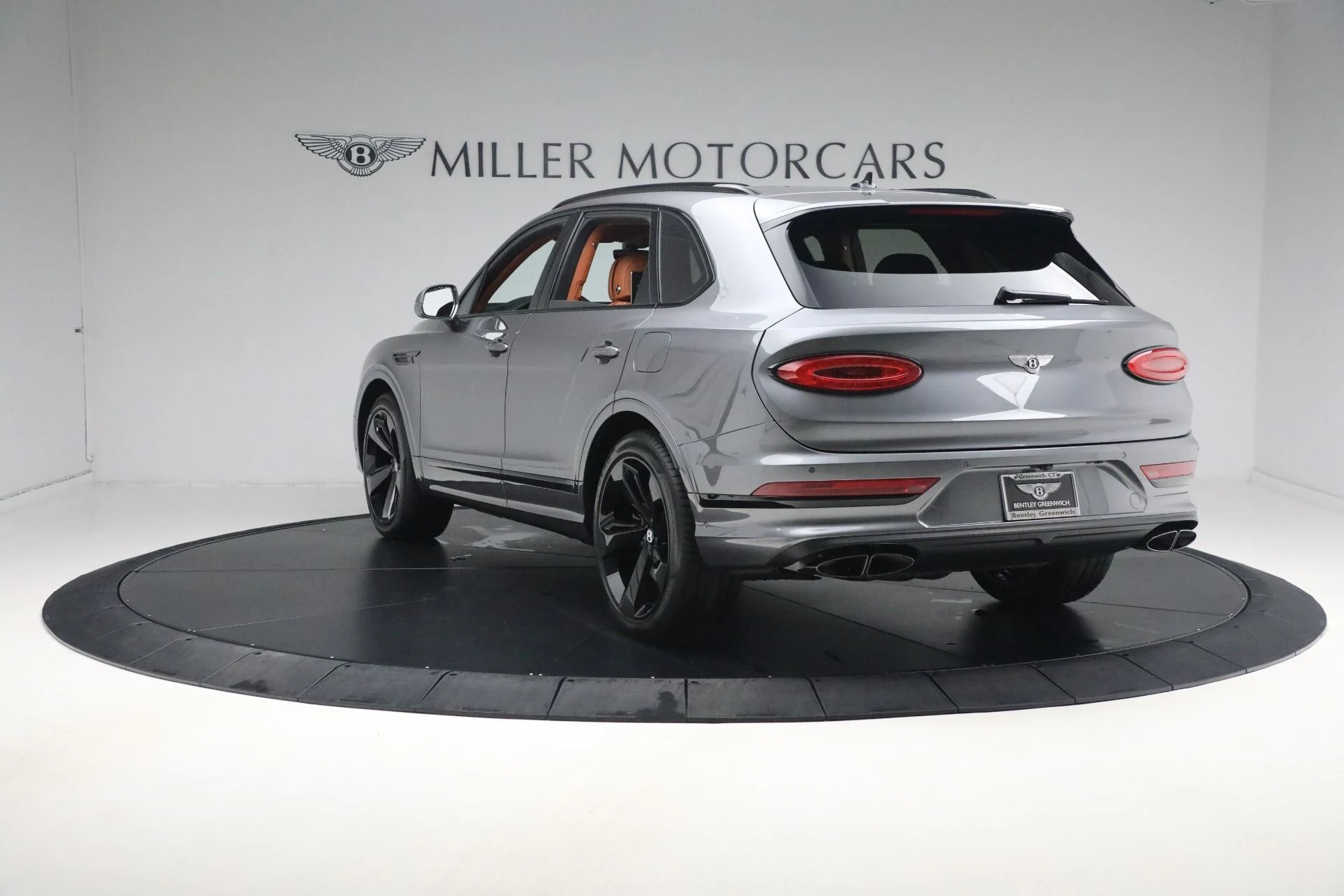 mph005_2294942631_Used_2023_Bentley_Bentayga_Azure_Hybrid_1721850994_7042156d20
