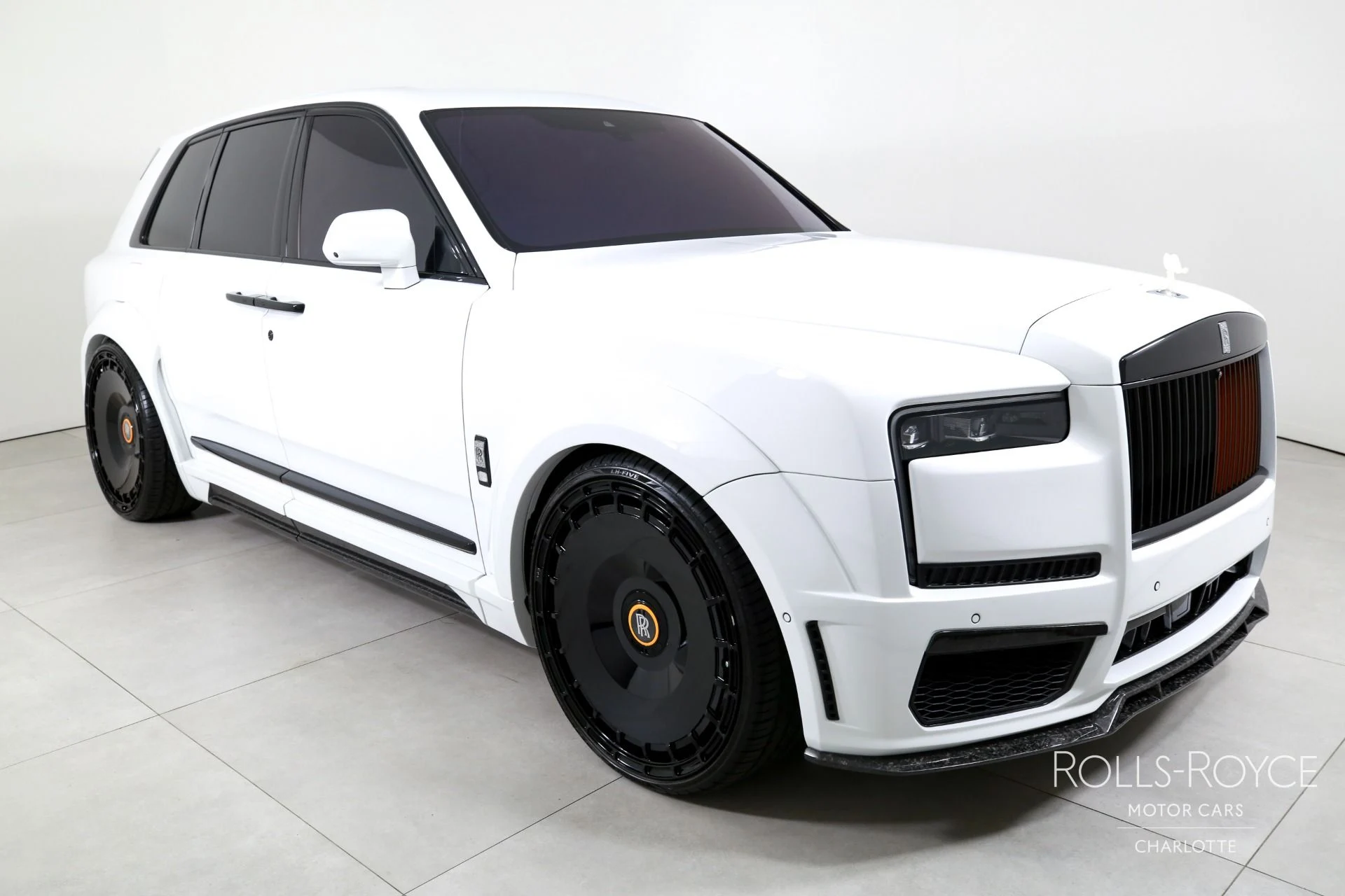 mph005_2294998884_Used_2025_Rolls_Royce_Cullinan_1786636394_950c58a334