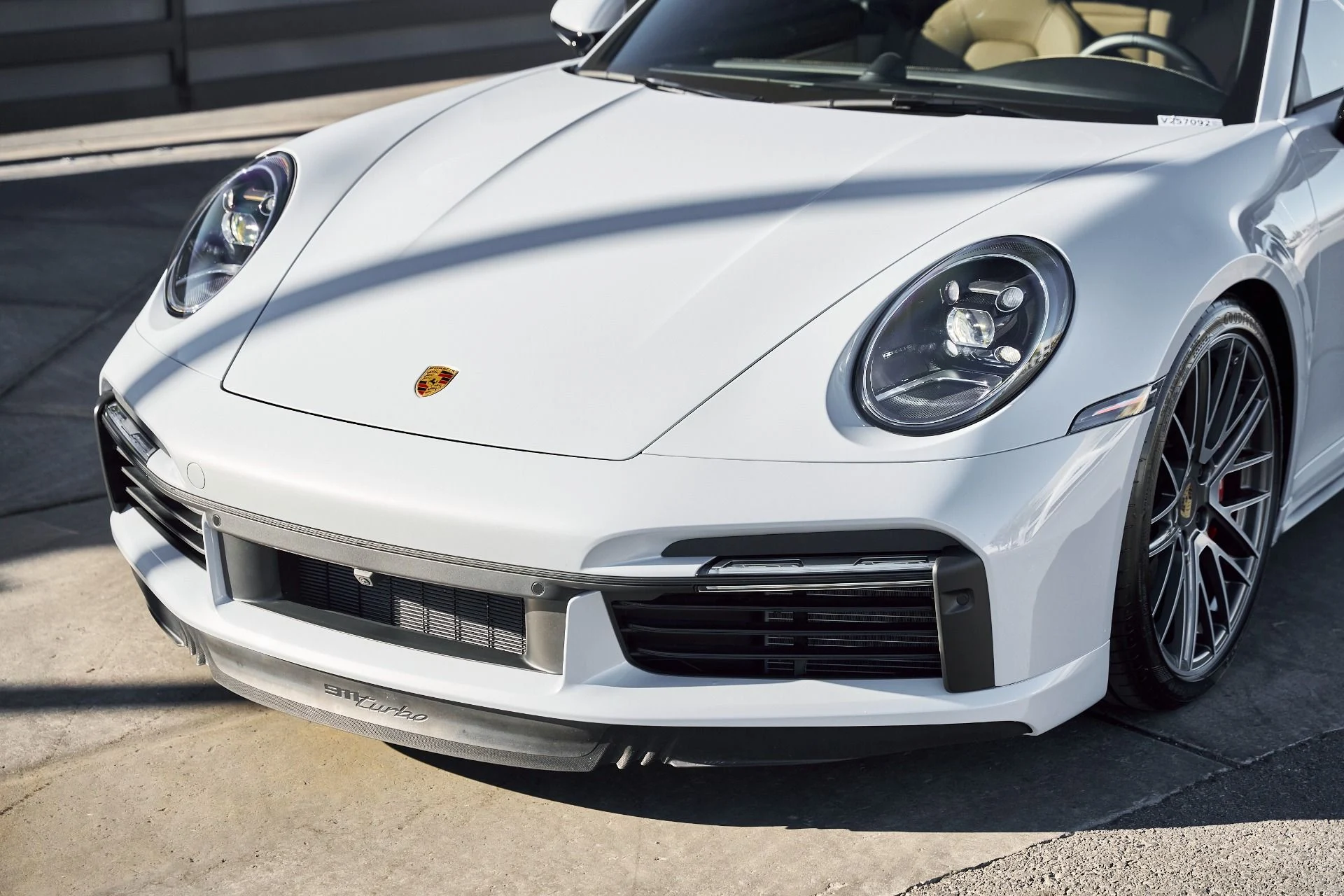 mph005_2297649972_Used_2024_Porsche_911_Turbo_1768616323_988c4328bb