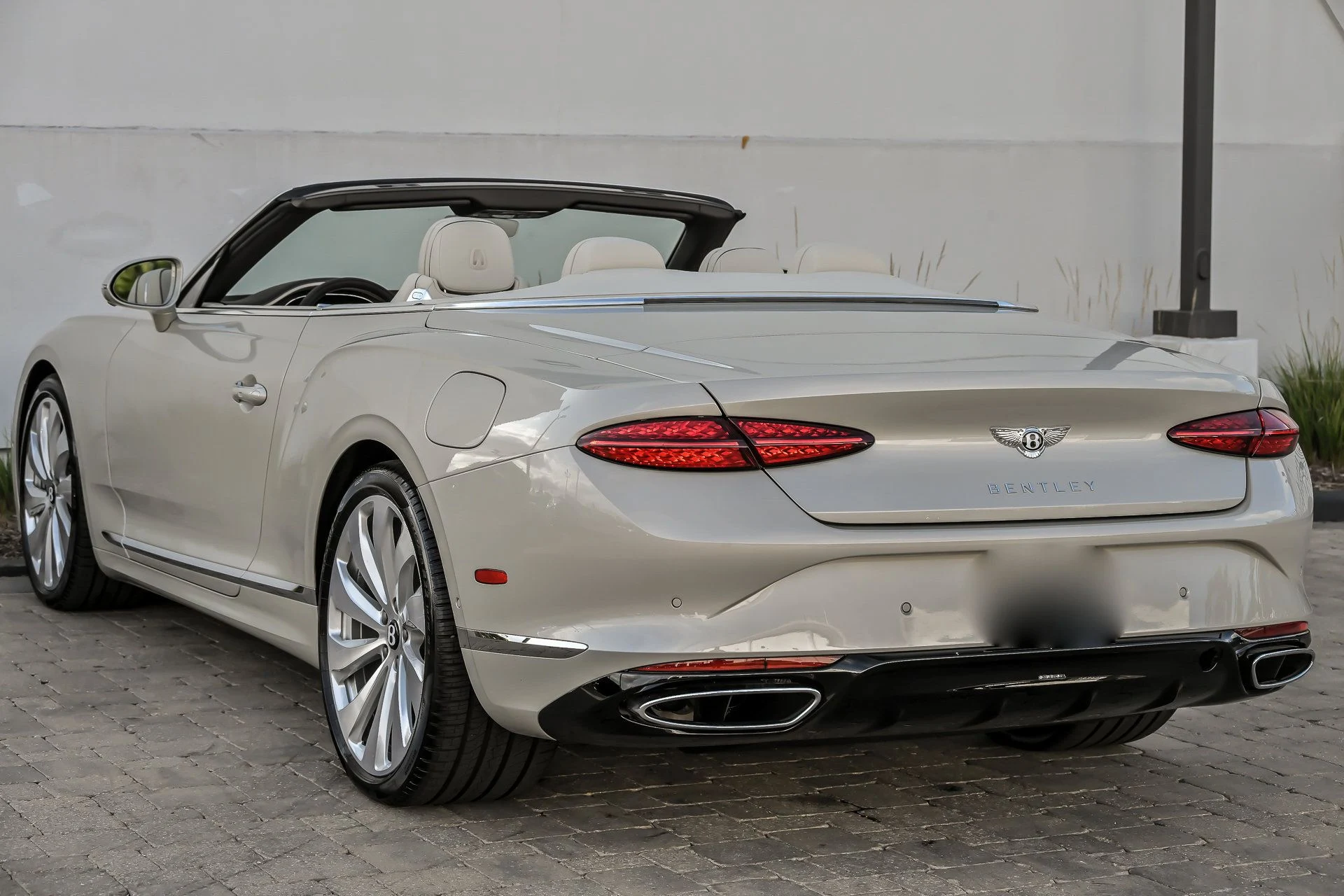 mph005_2301924870_4d2ea13161e8cf039f4c597322ad0a91x_e2df4cb6d1