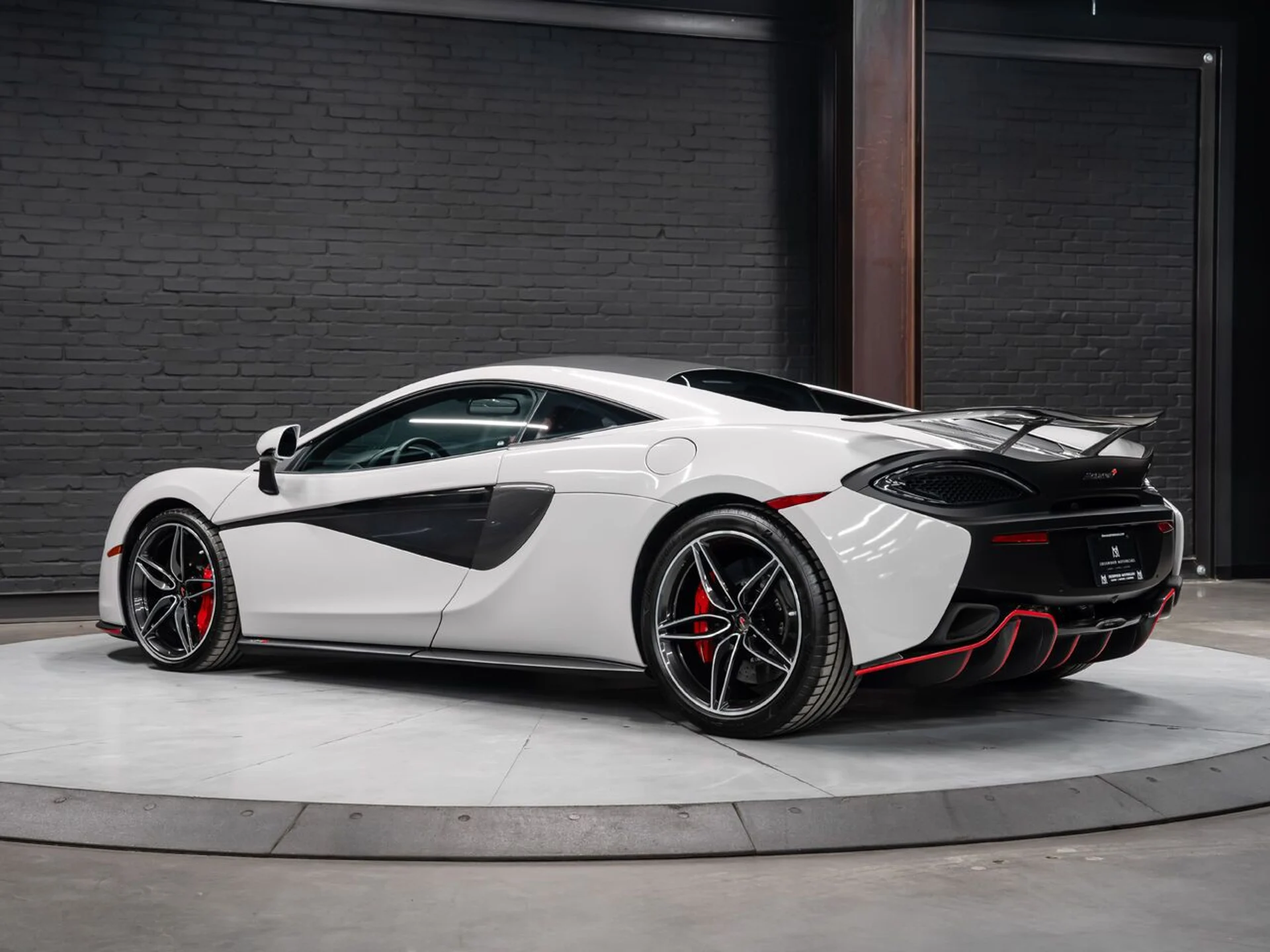 mph005_2304988315_mclaren_570s_2017_03ef640baa
