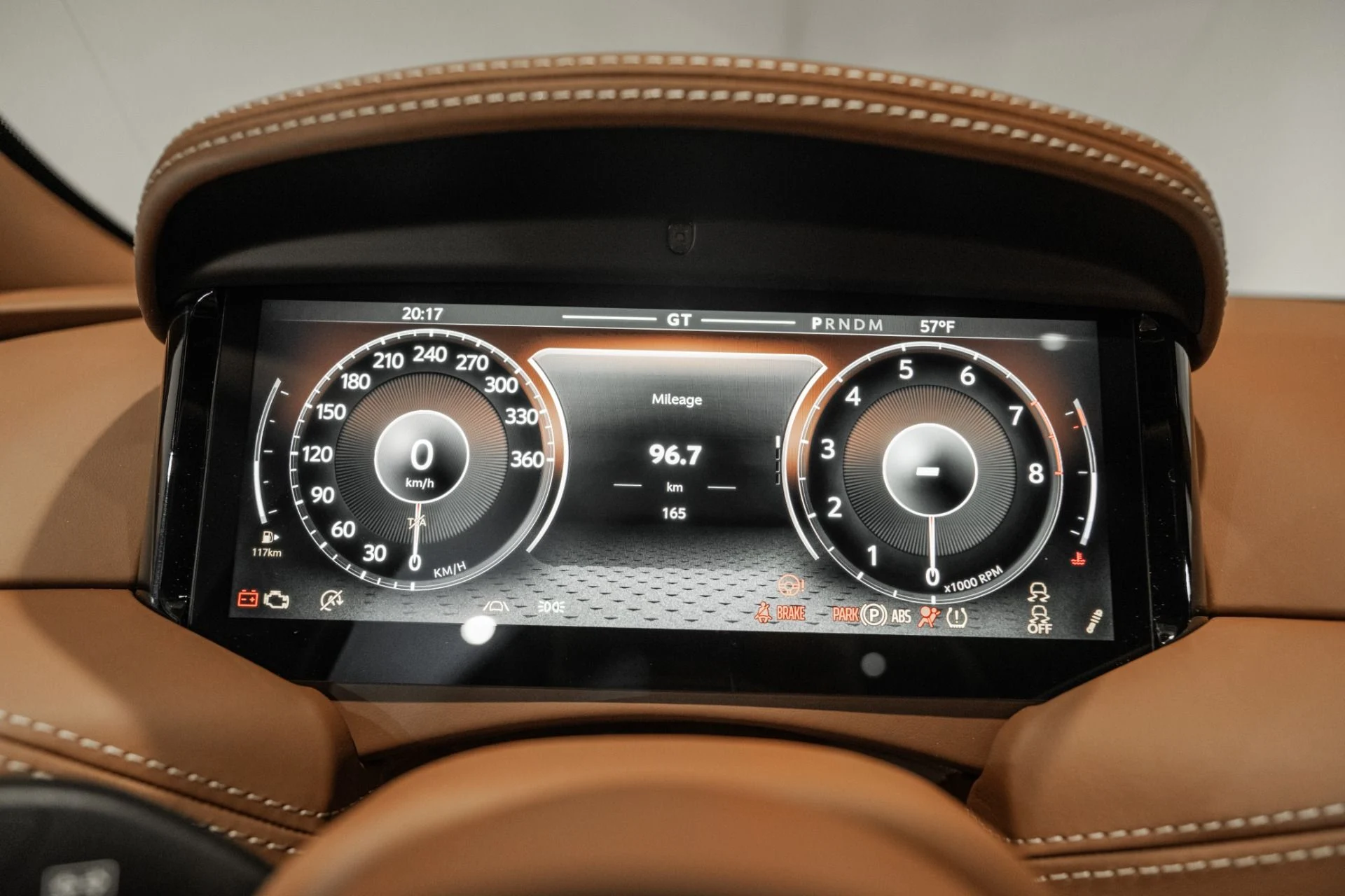 mph005_2308957549_Used_2025_Aston_Martin_DB_12_V8_1762356826_b01526f646