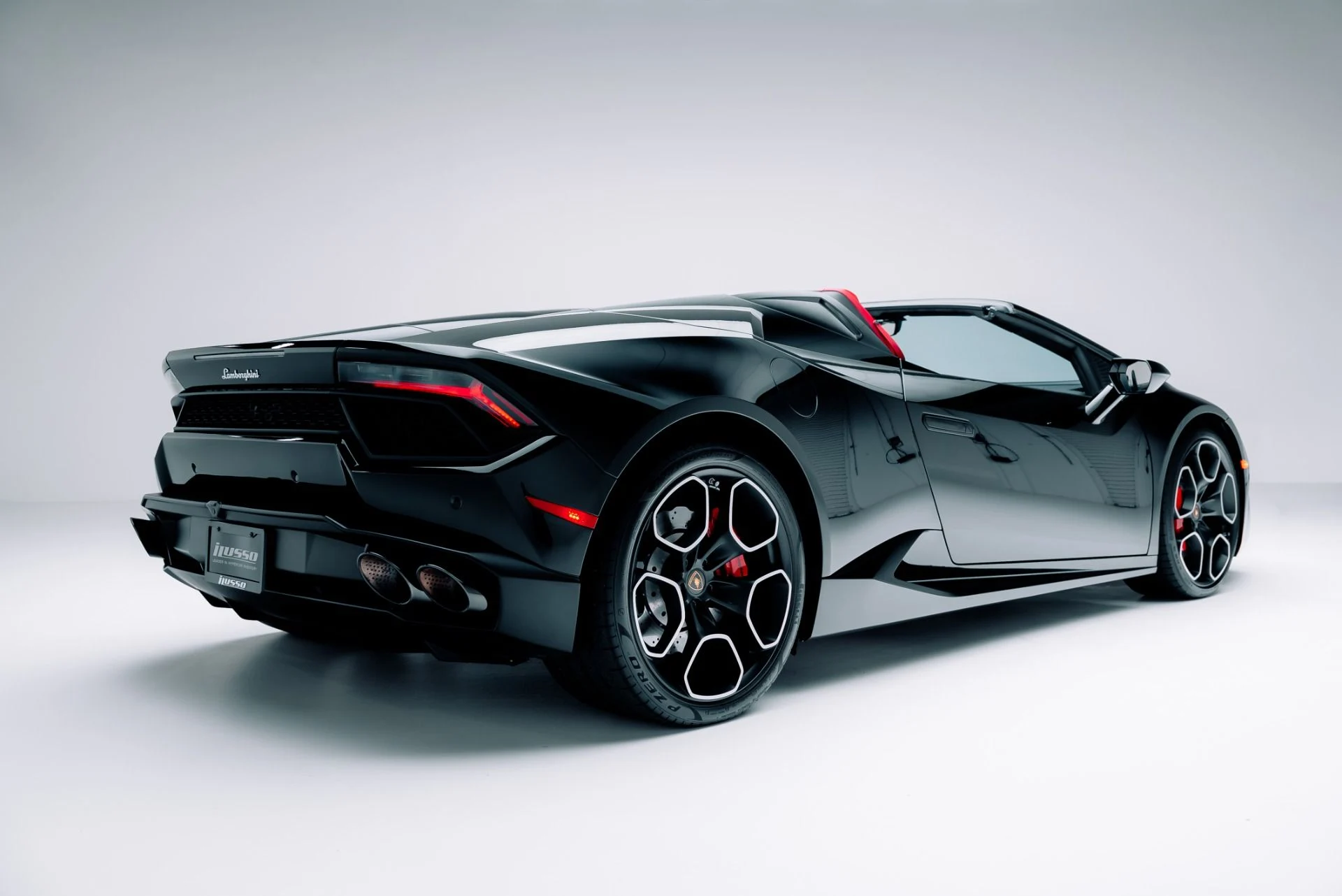 mph005_2311806226_Used_2019_Lamborghini_Huracan_LP_580_2_Spyder_1763507934_96fb8c2aba