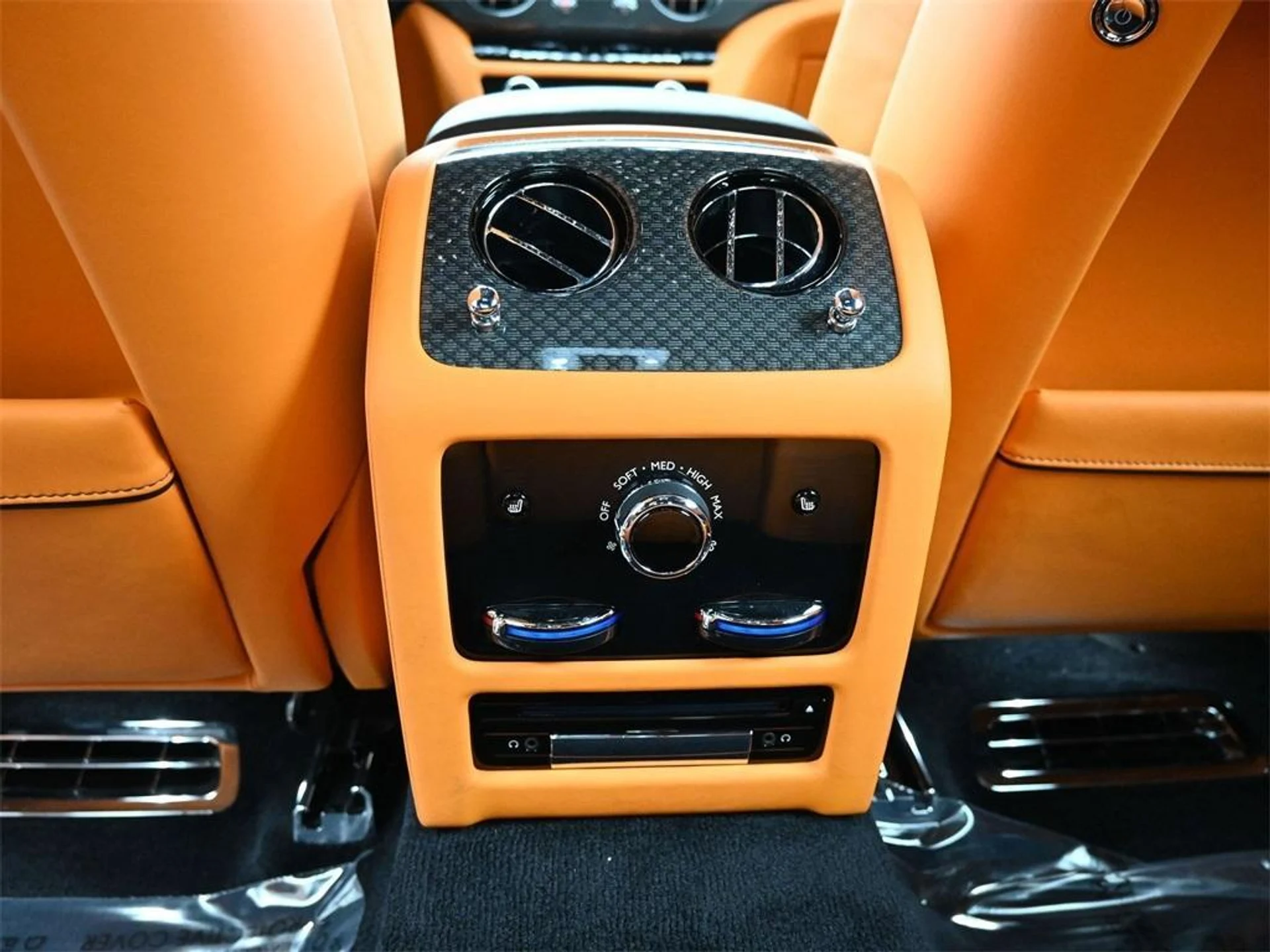 mph005_2314872936_6z_R66twxqi_GRJ_0e4_KC_Bako_V_Yrxo_a19173975a