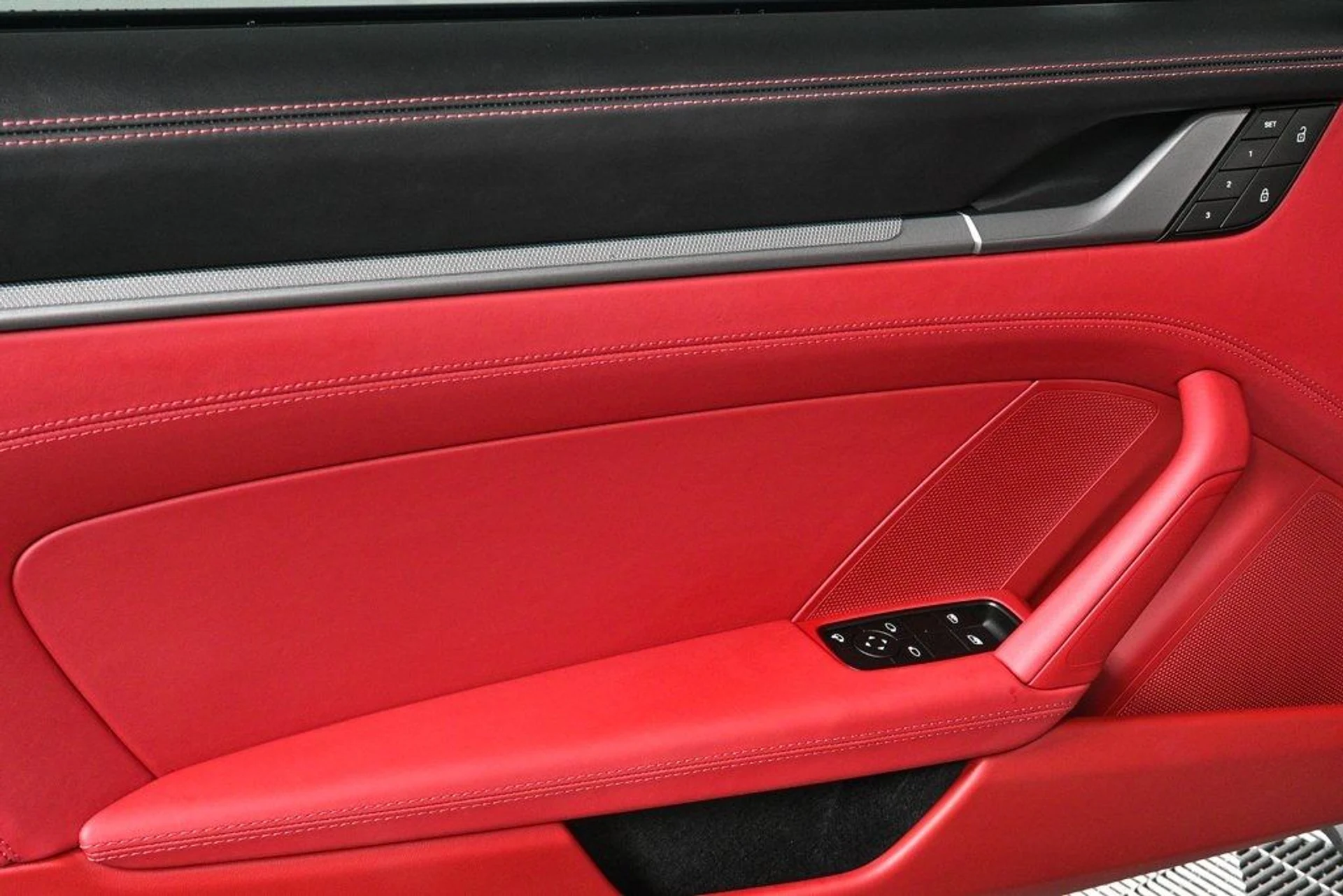 mph005_2316500733_fea9c6d5cc59706a2173f69a75cb64a7_0ce9584b0e