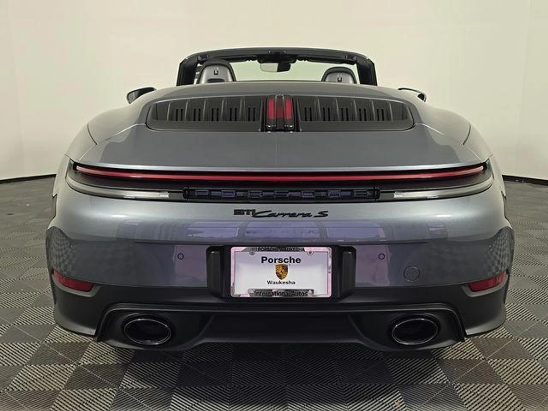 mph005_2317971424_9h1e_SR_Sm_A_c_Rn_X_Aa_M_Hew_Fntez_GQ_d2bbb37451