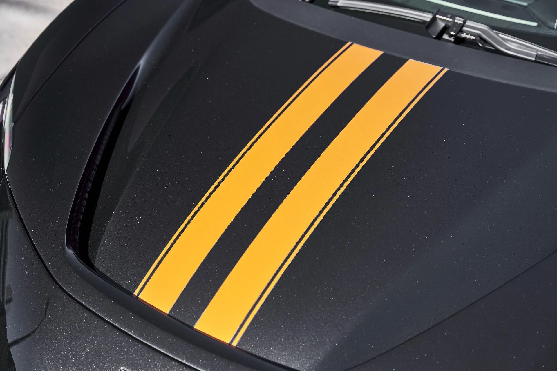 mph005_2319059801_Used_2023_Ferrari_SF_90_Stradale_Base_1771034589_38fa53841f