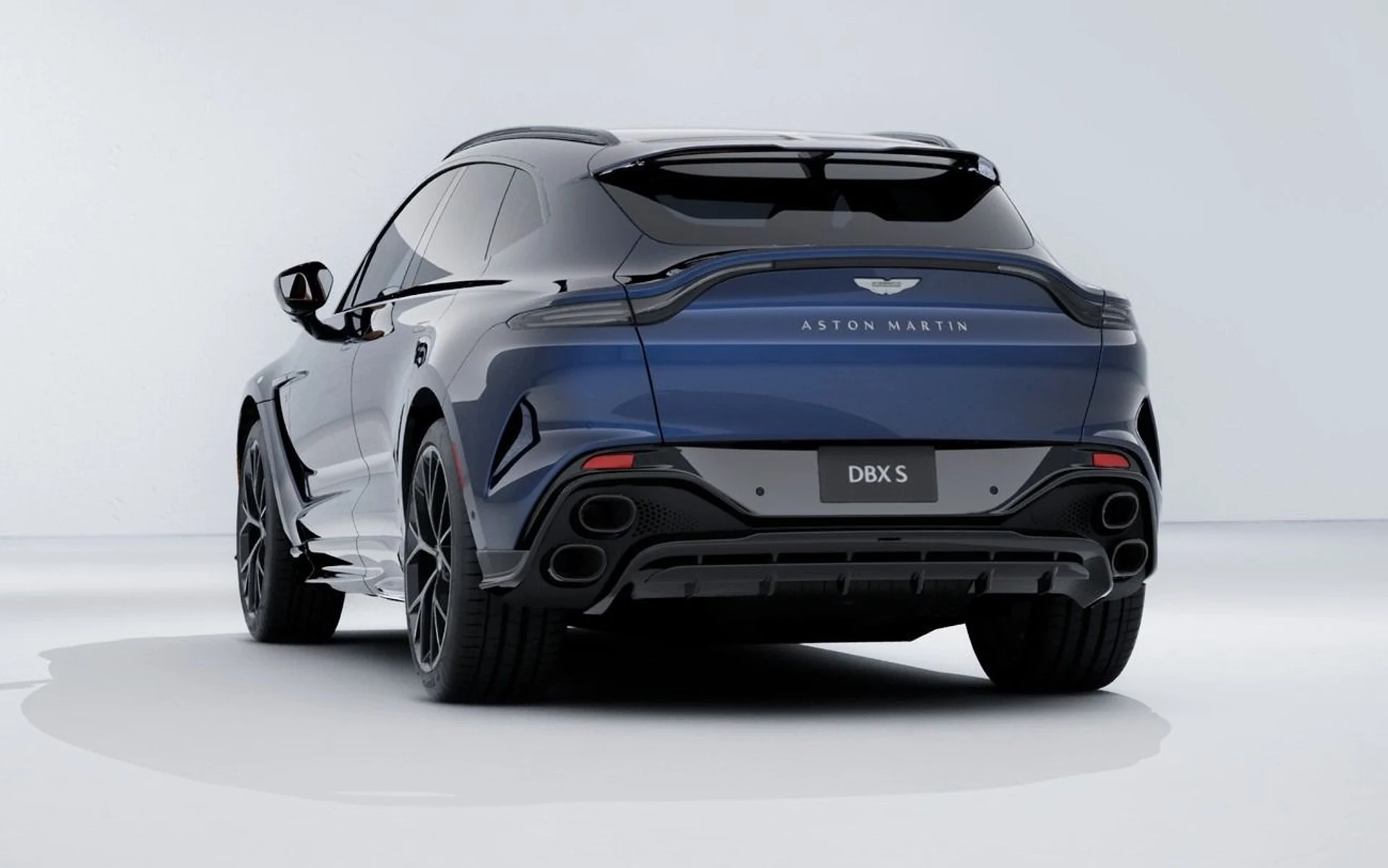 mph005_2323401173_New_2026_Aston_Martin_DBX_S_1764461401_3f597ea76f
