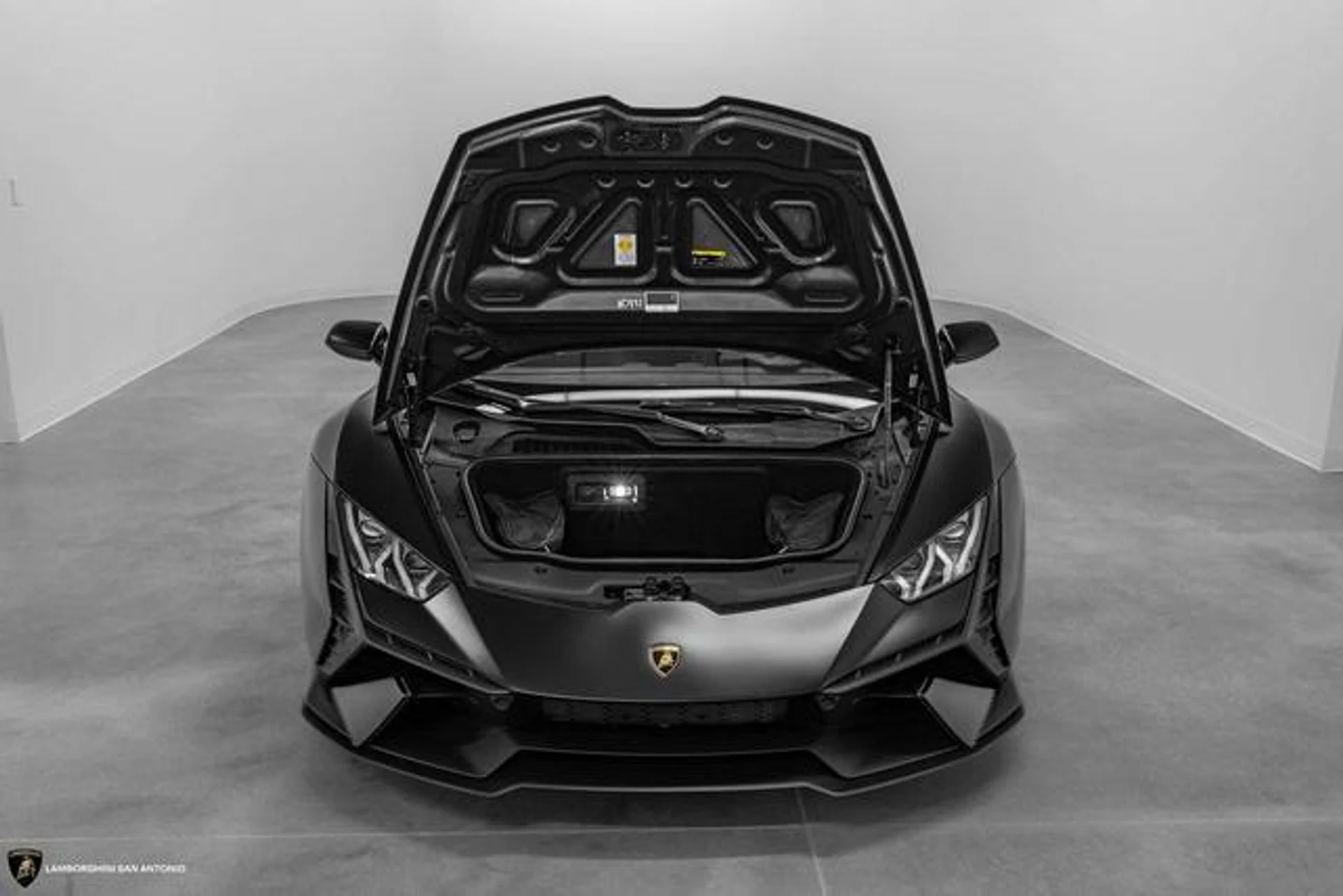 mph005_234173349_fu_Nxk_P4_4tx4_Oszznvg_S_Cg_Tl6_Eo_8340d48be7