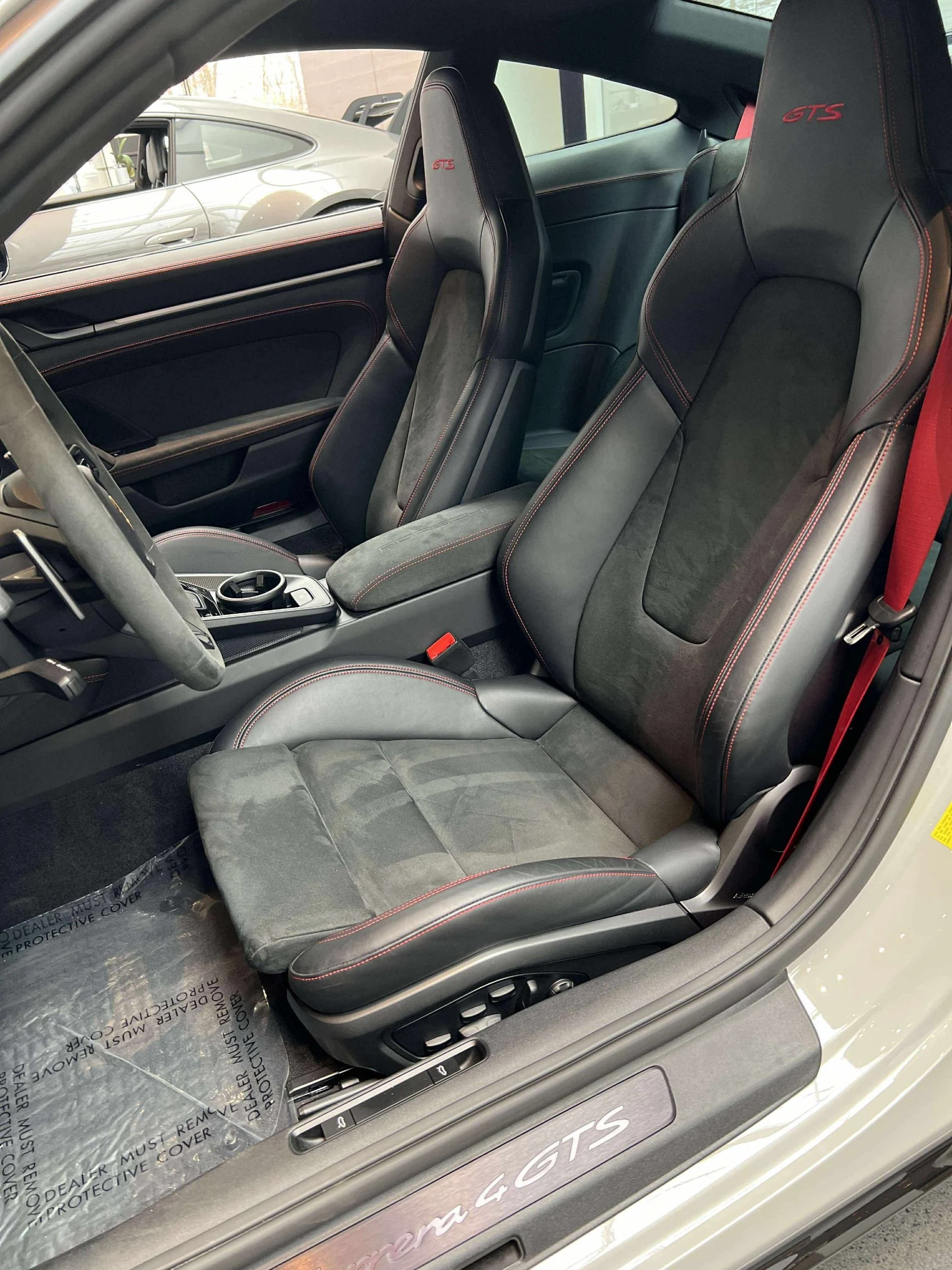 mph005_234389870_Used_2024_Porsche_911_Carrera_4_GTS_1753824638_9c9806b905
