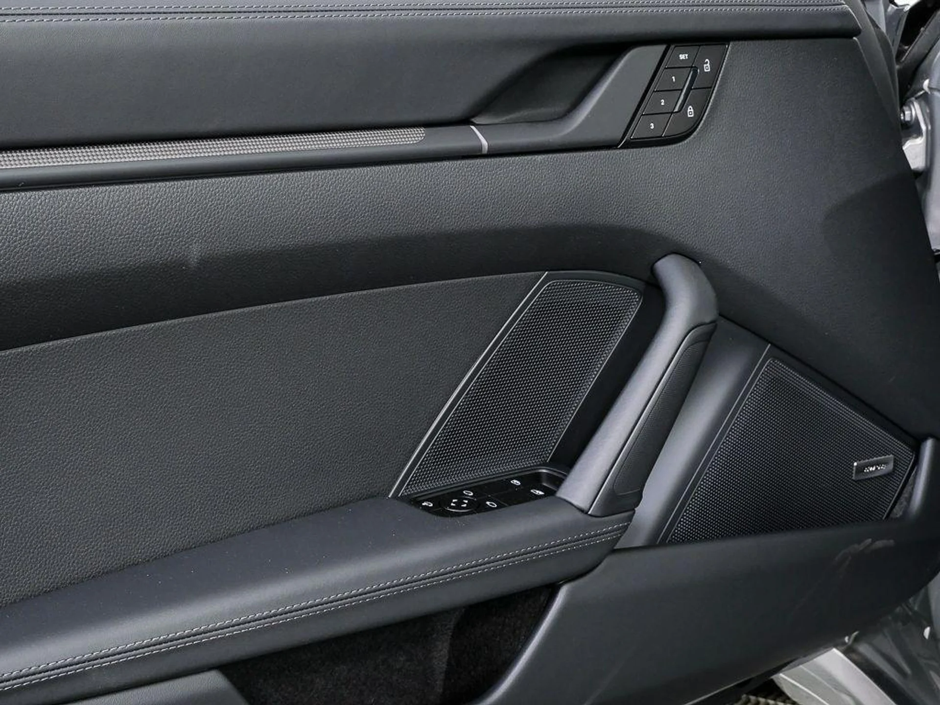 mph005_2346088385_d_R_Yk_T9_Mx_Sv6da_Ug_Pyq6mjpi_R_Ar_Y_8c8004ba01