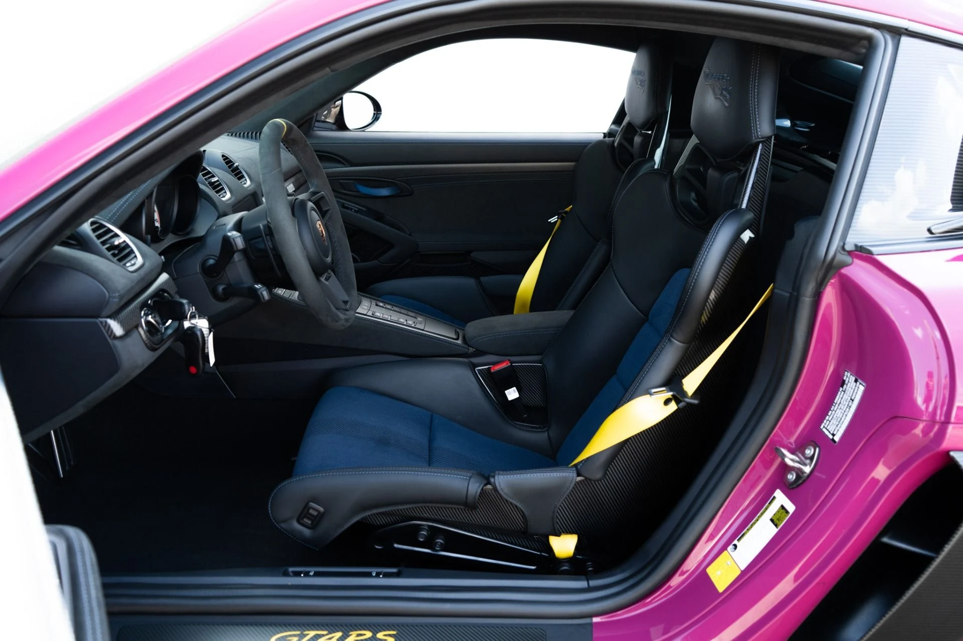 mph005_234840368_Used_2023_Porsche_718_Cayman_GT_4_RS_1784933472_8788e2ae57