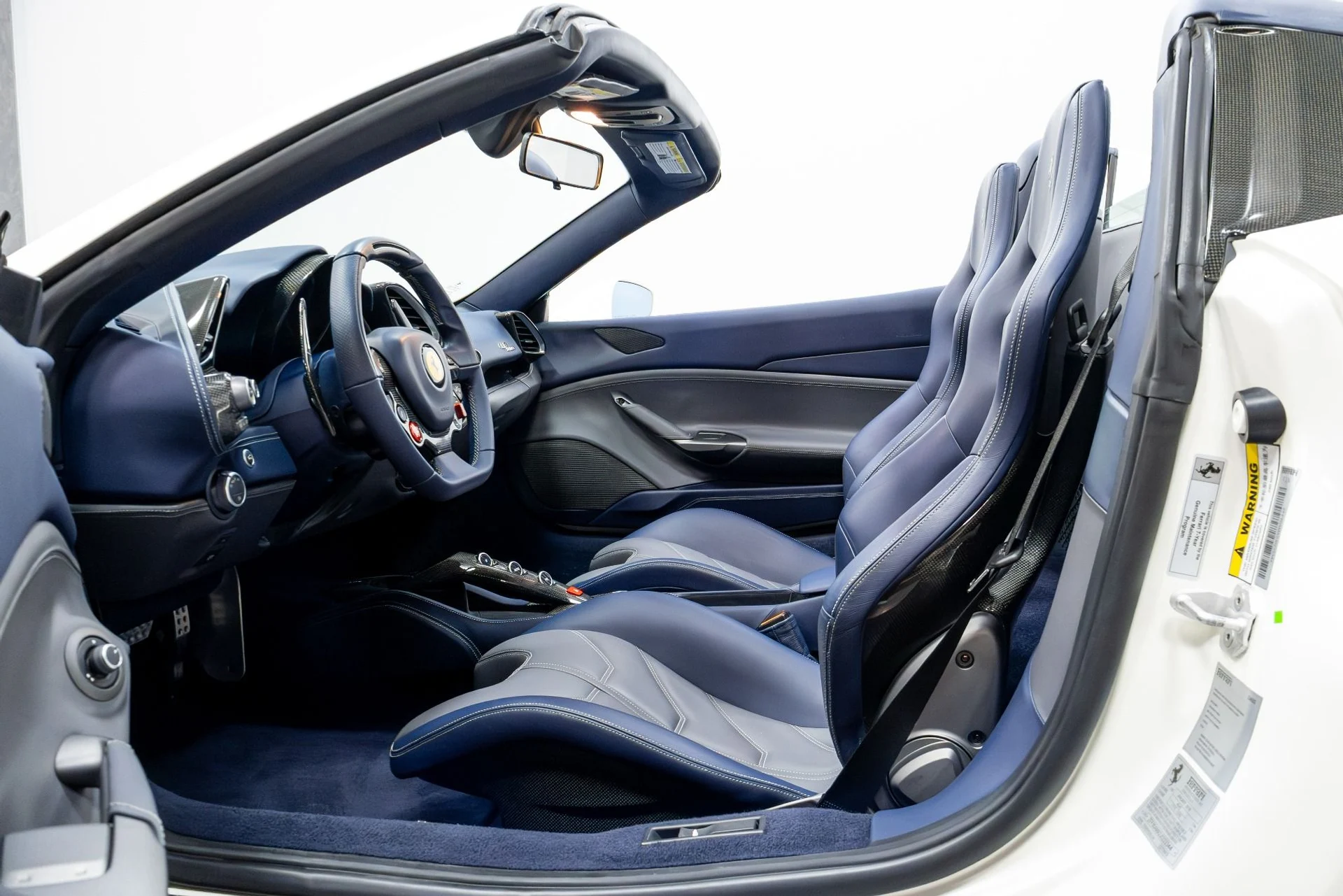 mph005_2357122497_Used_2018_Ferrari_488_Spider_1774434782_8fe1580548