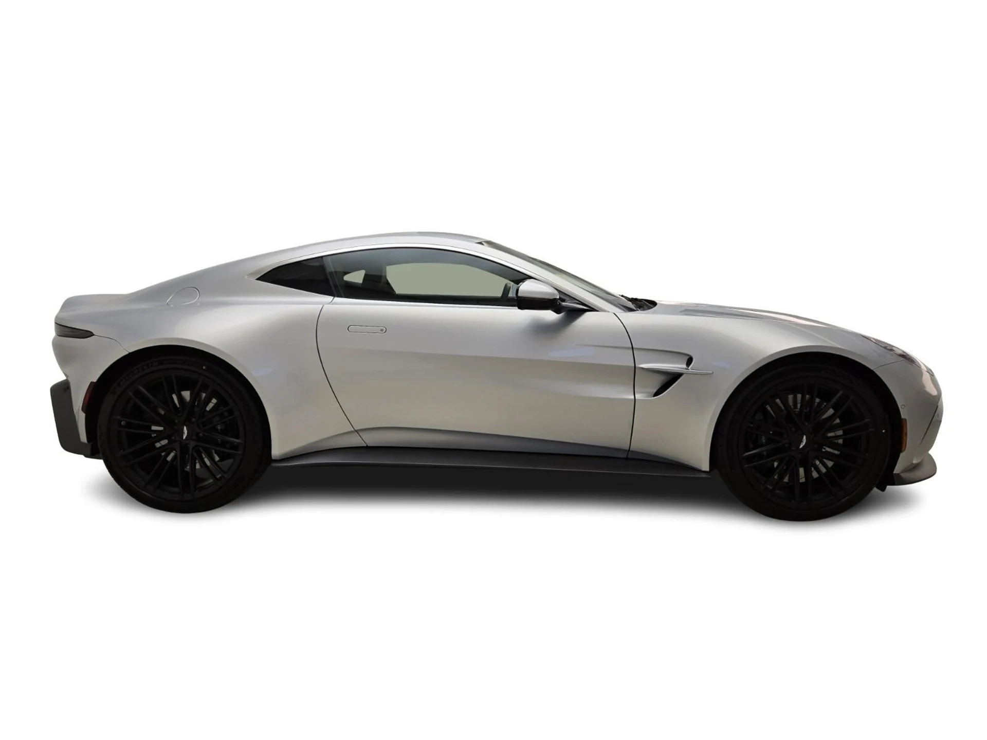 mph005_2359544722_New_2025_Aston_Martin_Vantage_1756012723_806484dafc