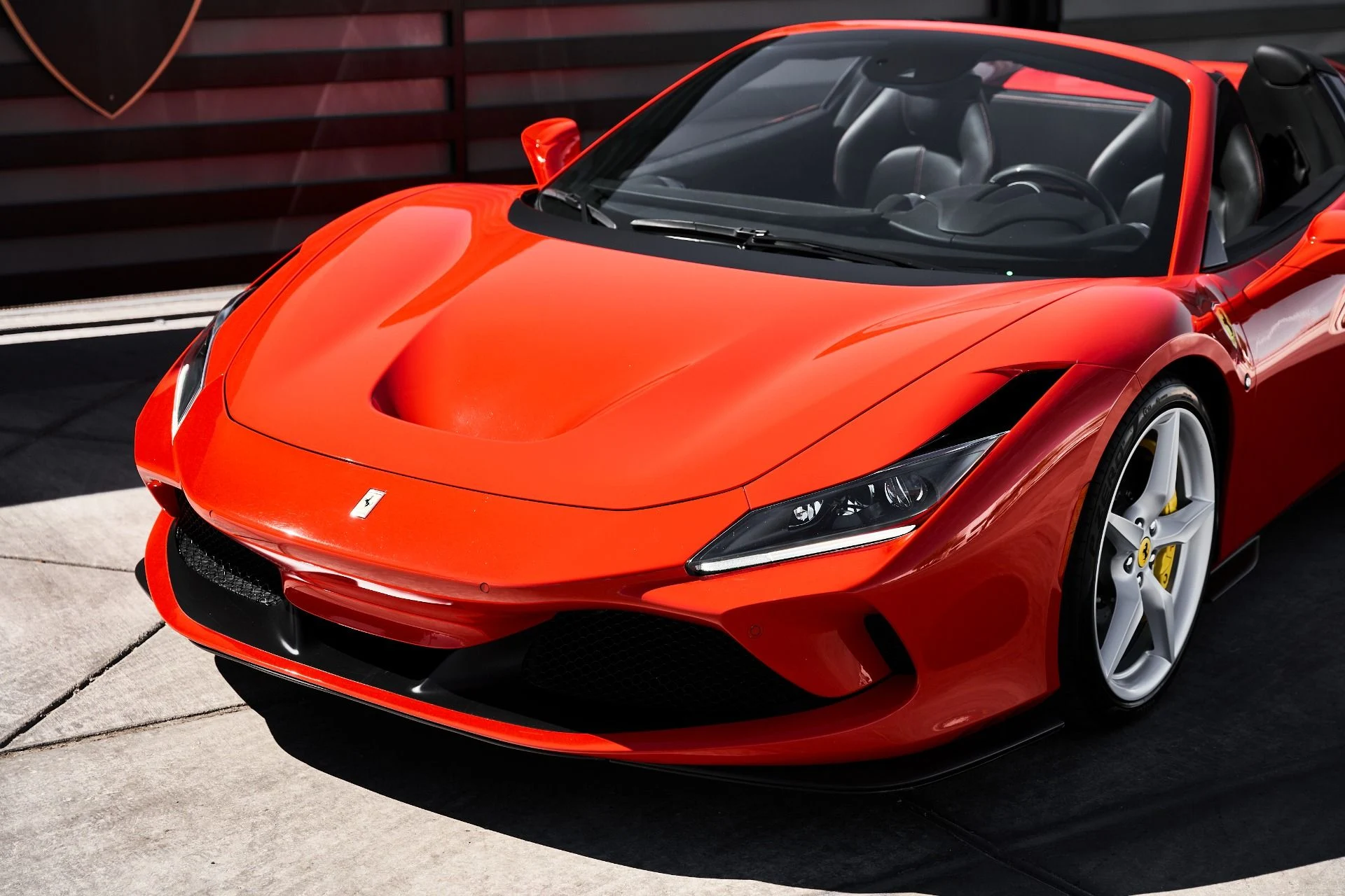 mph005_2367108481_Used_2023_Ferrari_F8_Spider_Base_1774742593_a4dad87d01